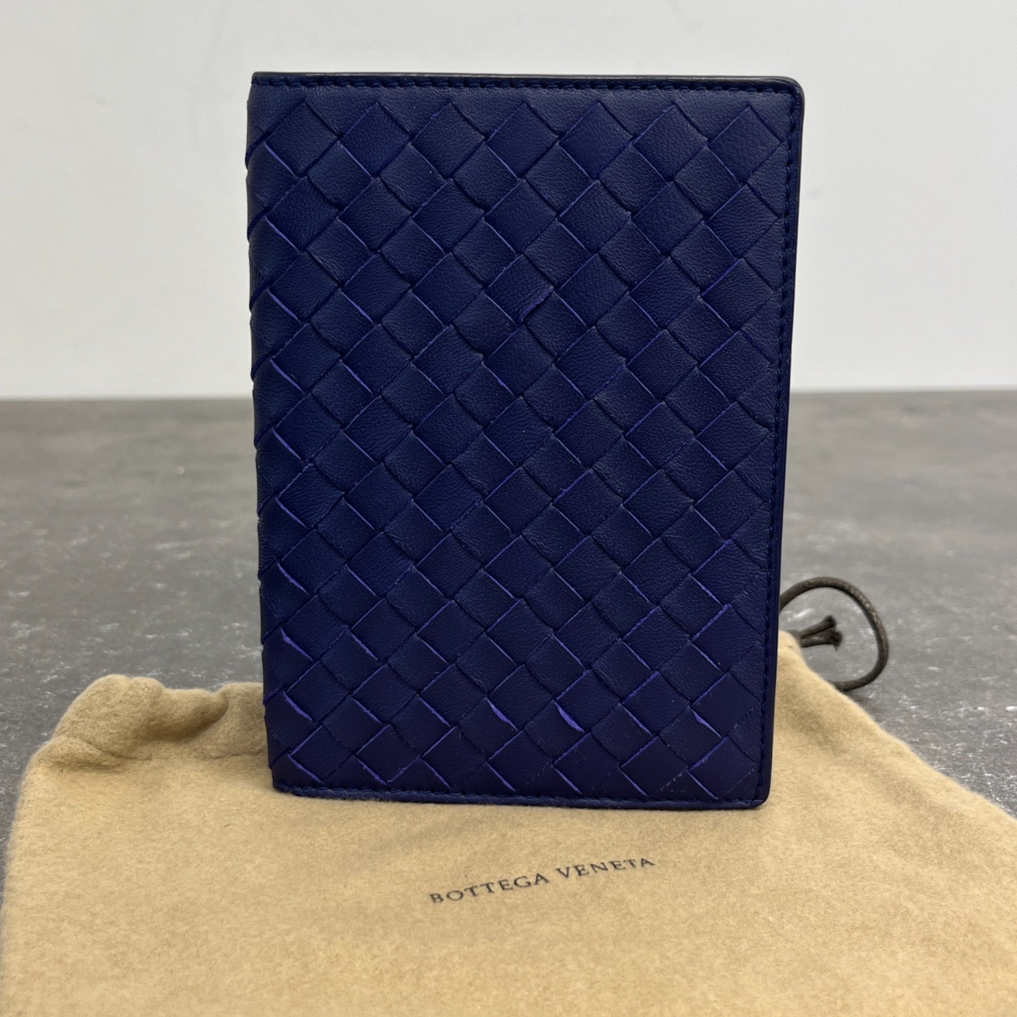 Women's Intrecciato Passport Holder Purple