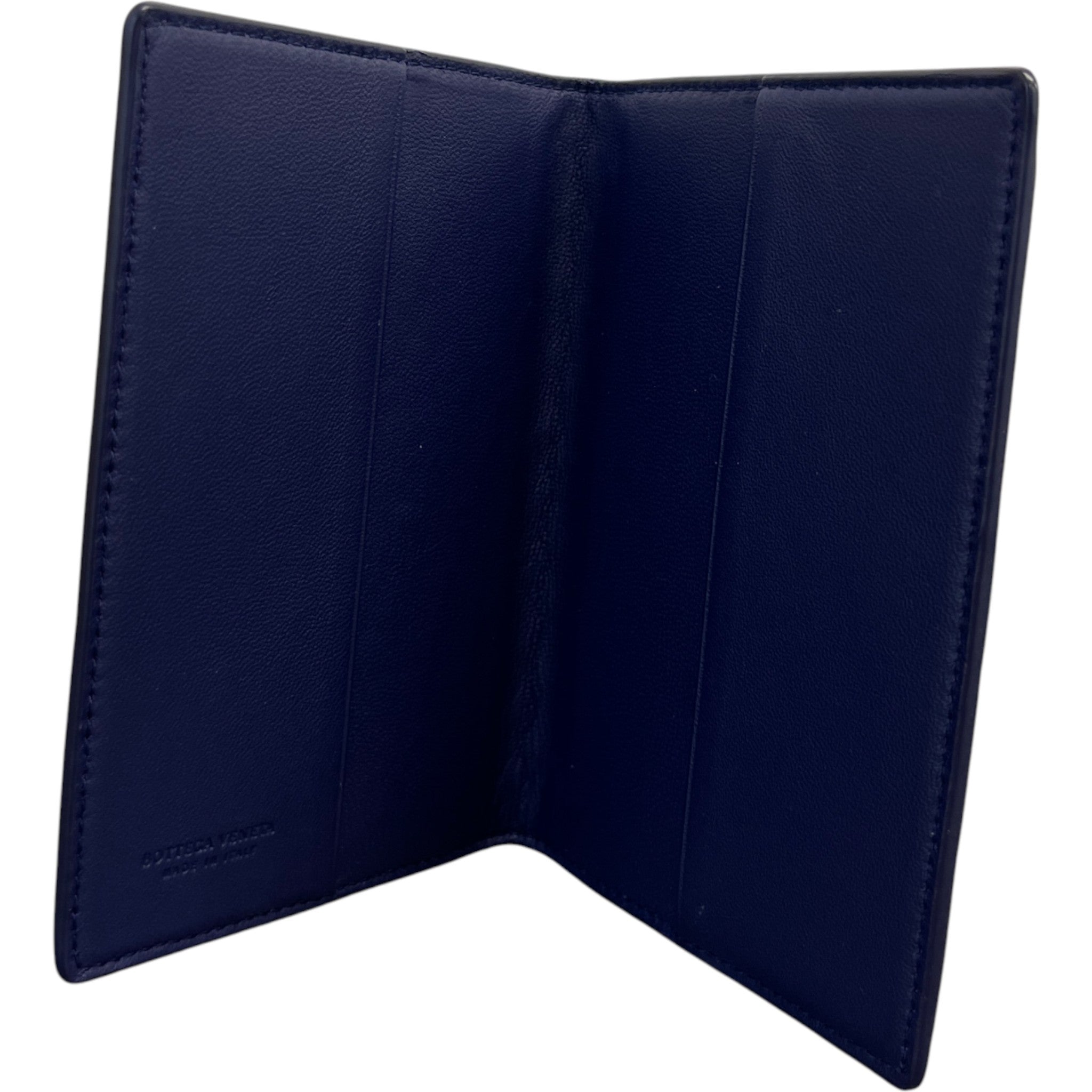 Women's Intrecciato Passport Holder Purple