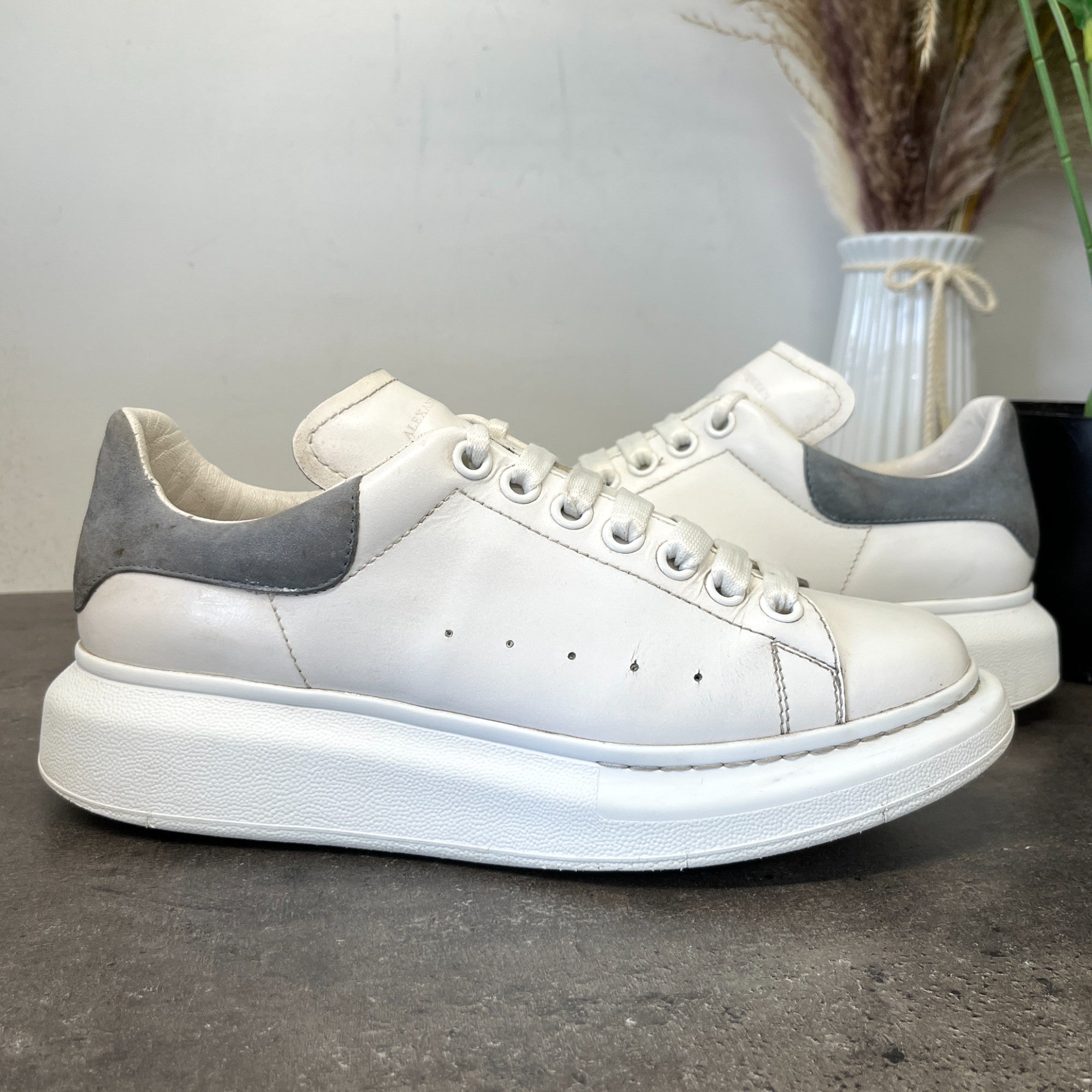 Men's Oversized Low Trainers White Size EU 40 / UK 6