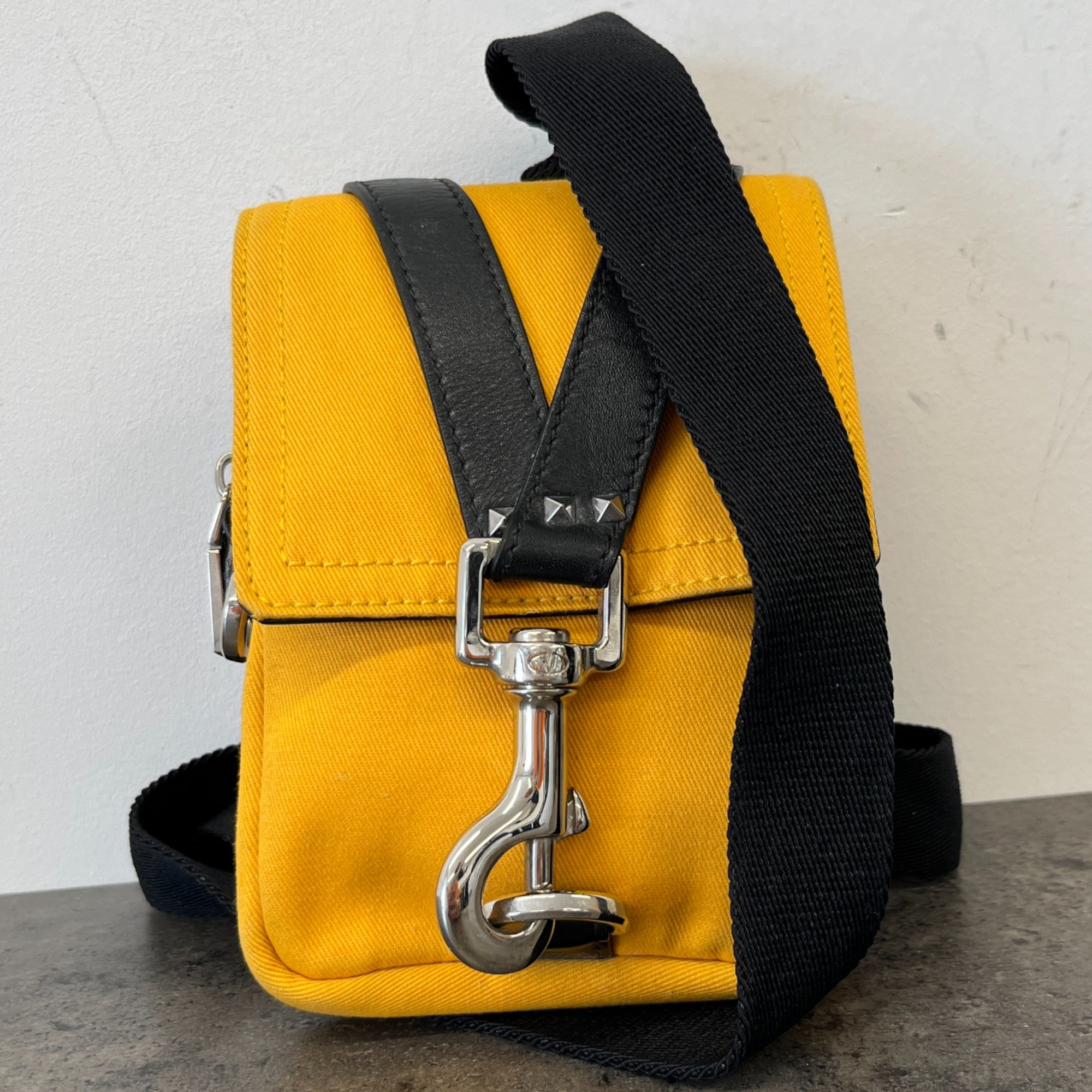 Men's Studded Messenger Bag Yellow