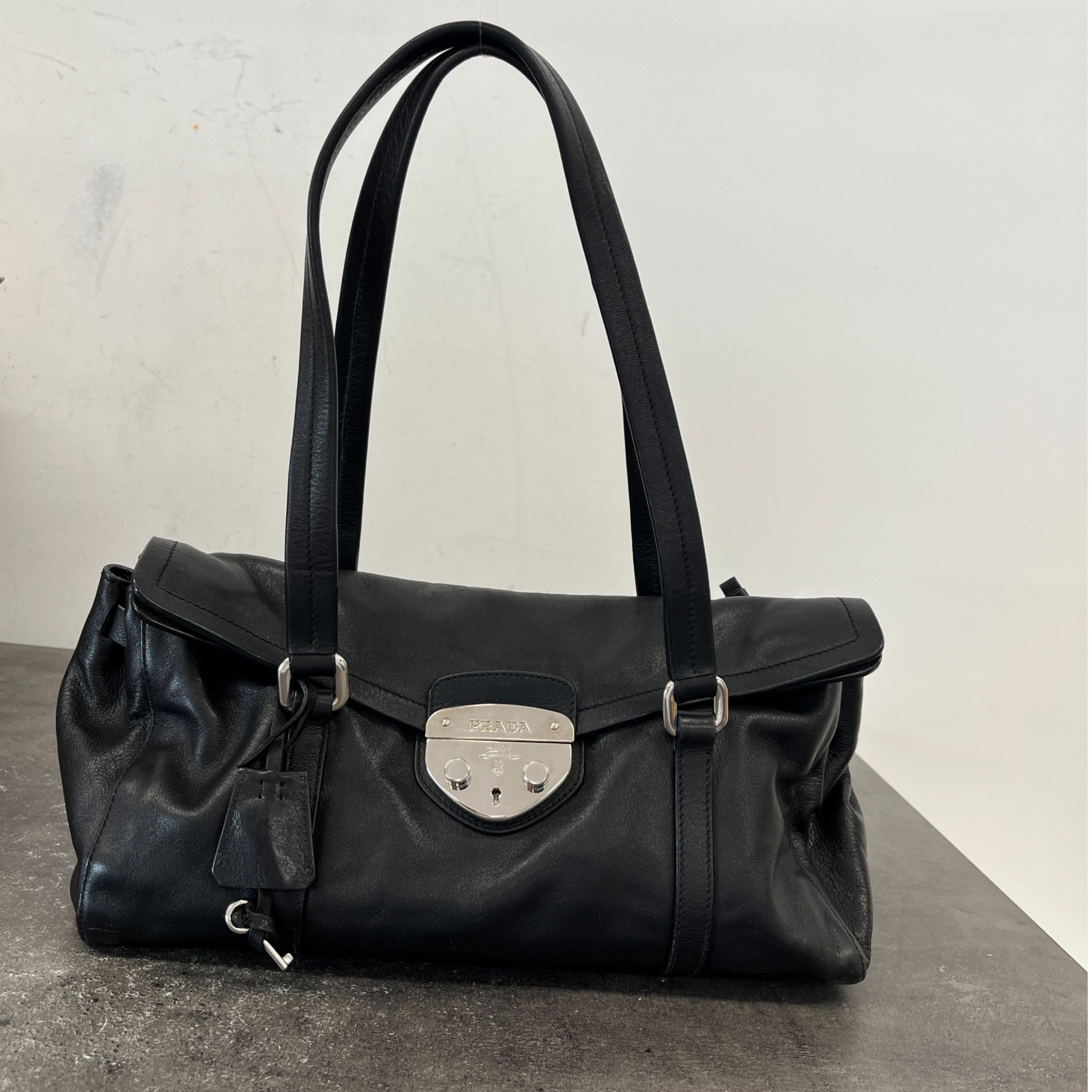 Women's Nappa Sound Shoulder Bag Black