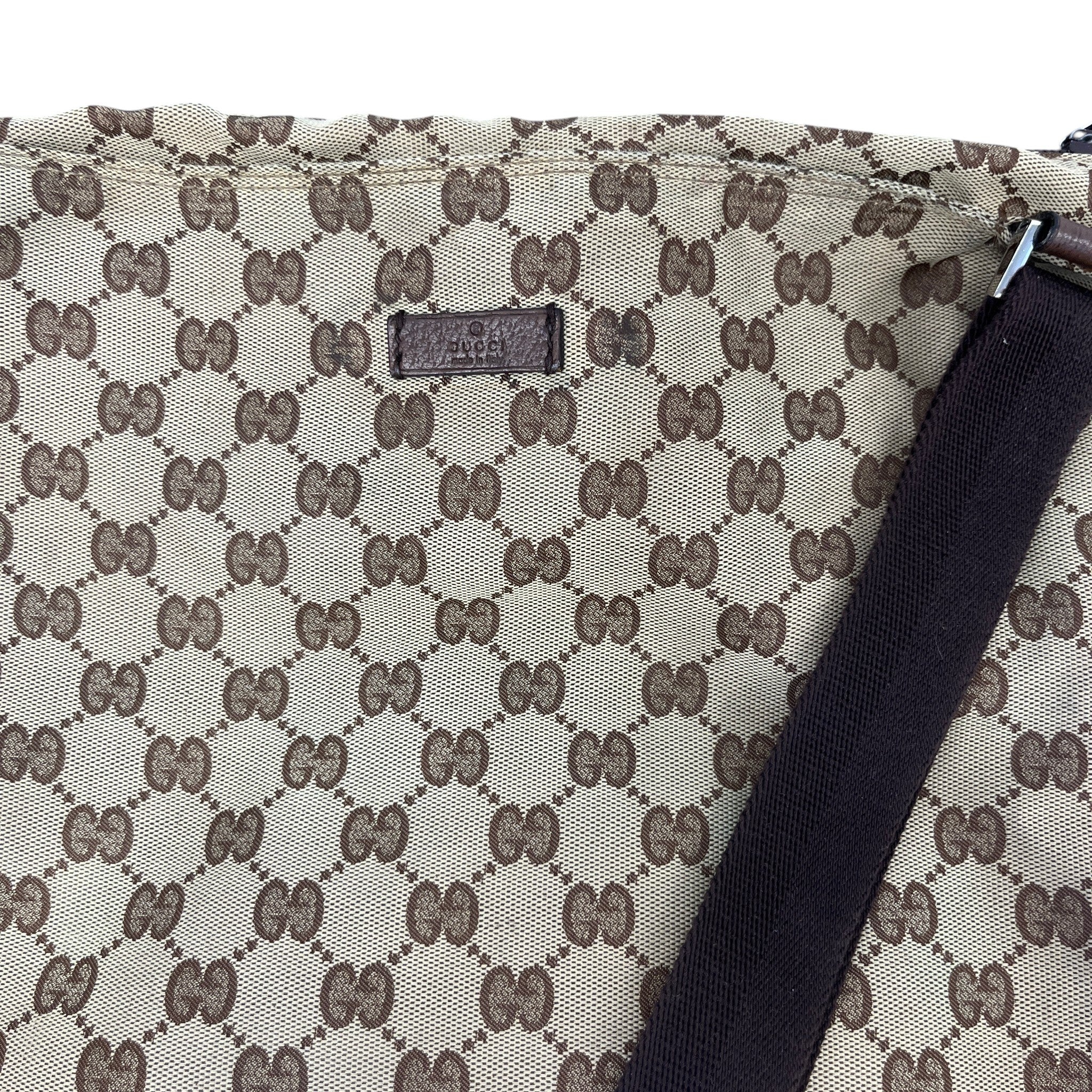 Women's Gg Supreme Messenger Bag Beige