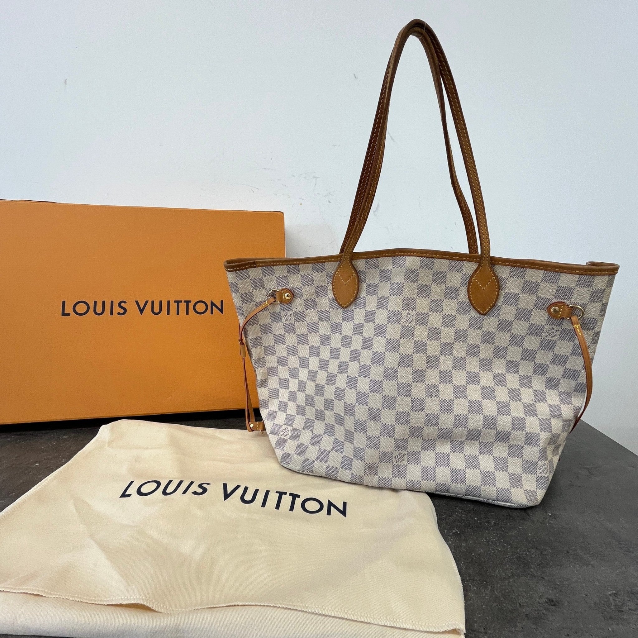 Women's Damier Azur Neverfull Mm Tote Bag White