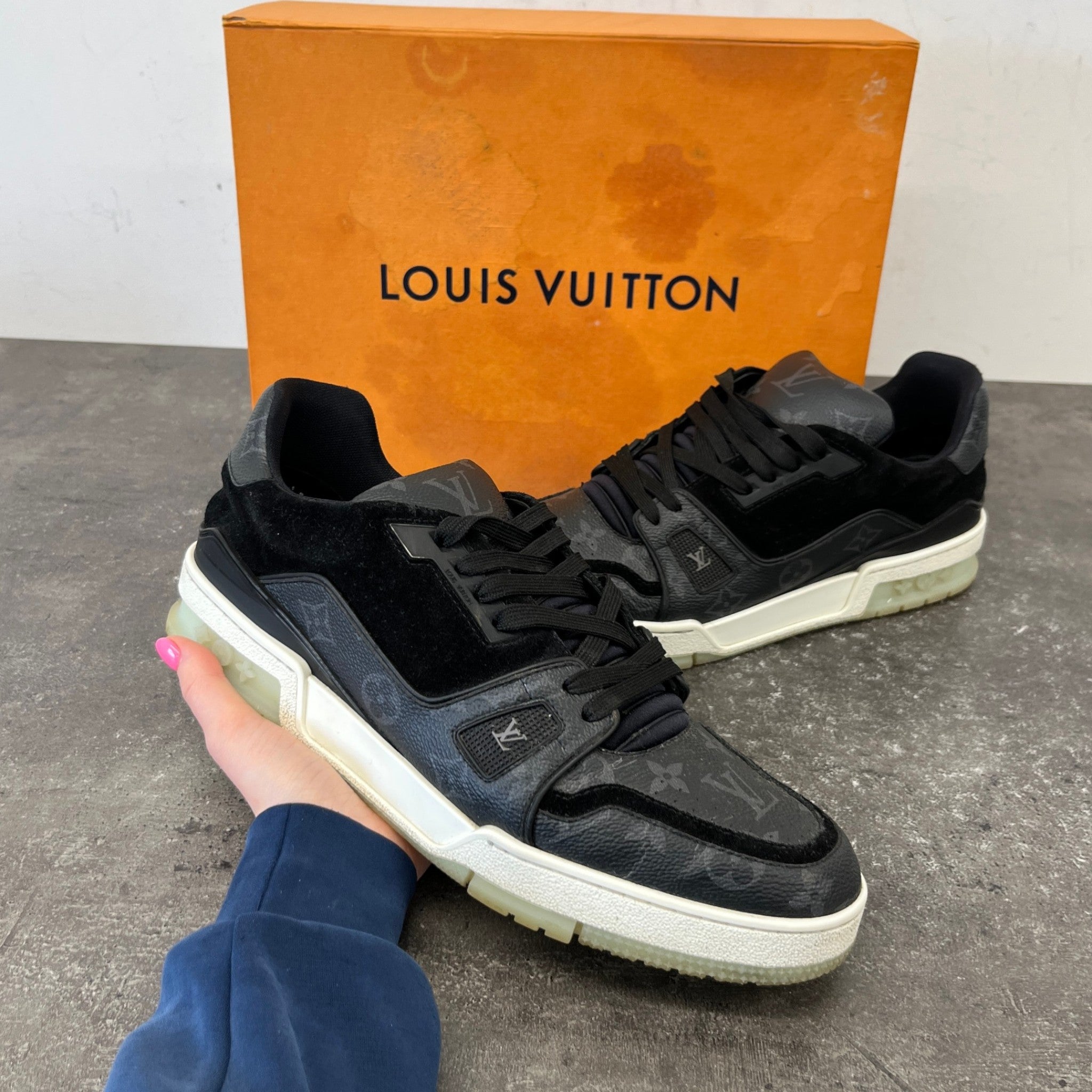 Men's Monogram Eclipse Lv Low Trainers Charcoal Size EU 43 / UK 9
