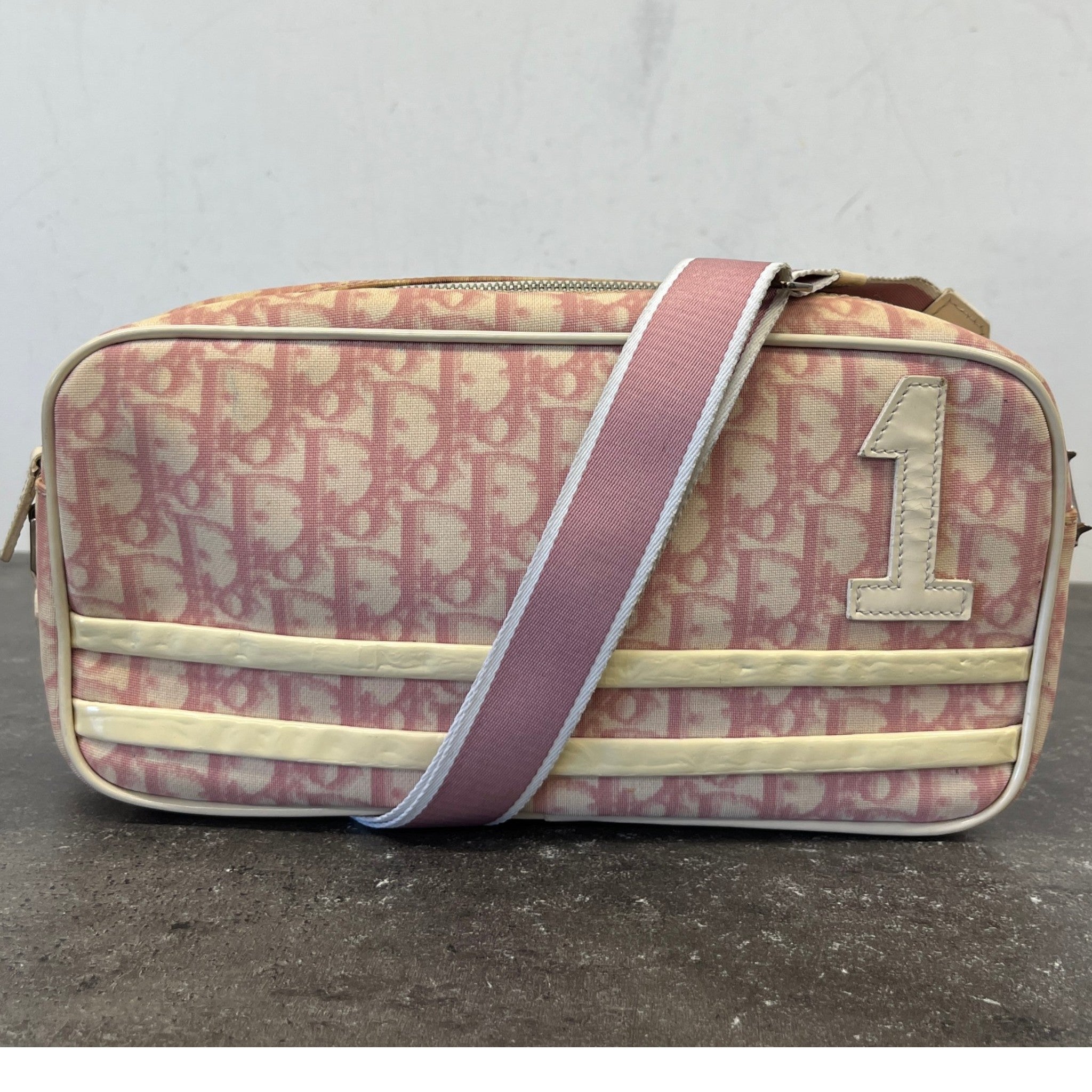 Women's Vintage Trotter Bag Pink