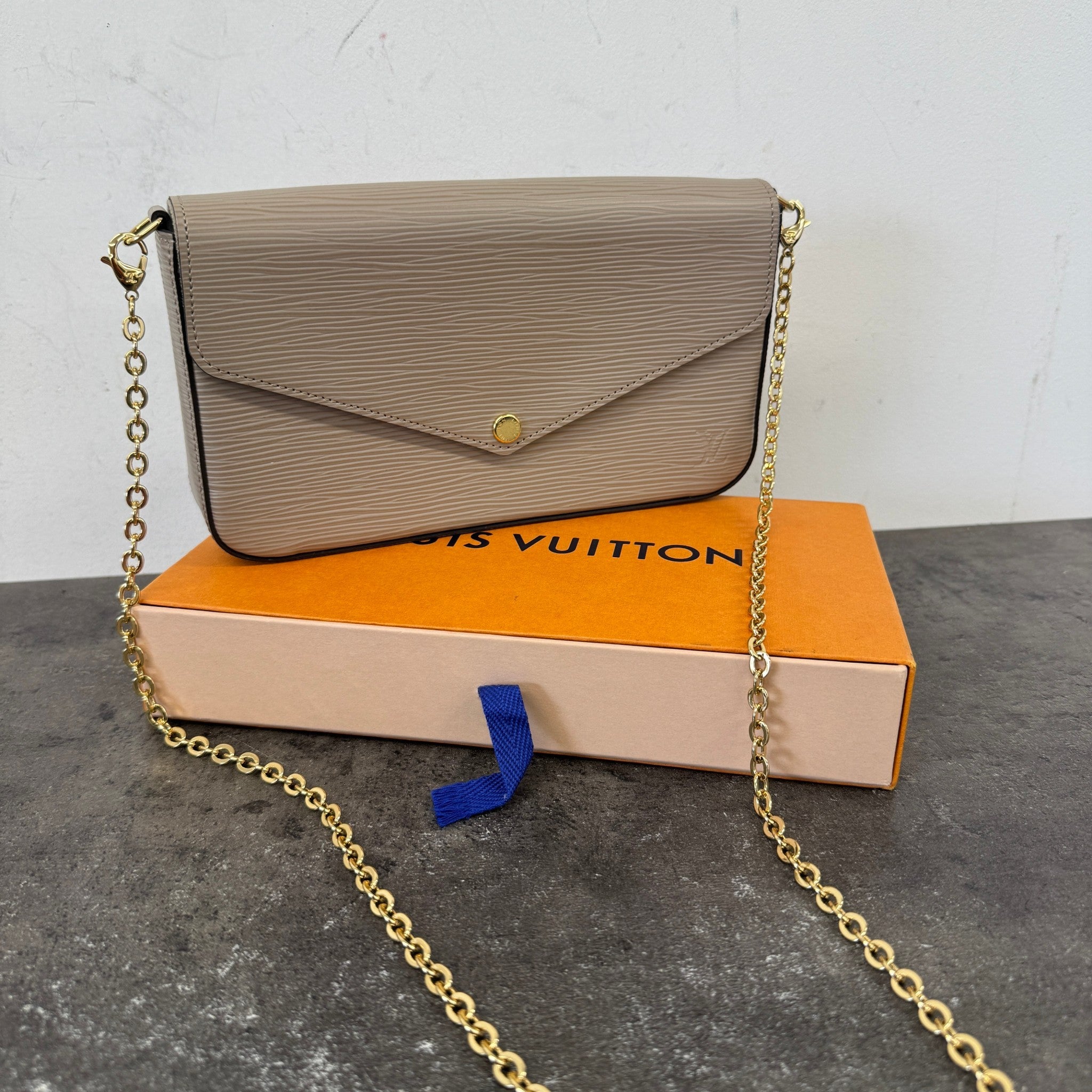 Women's Epi Leather Felicie Bag Beige