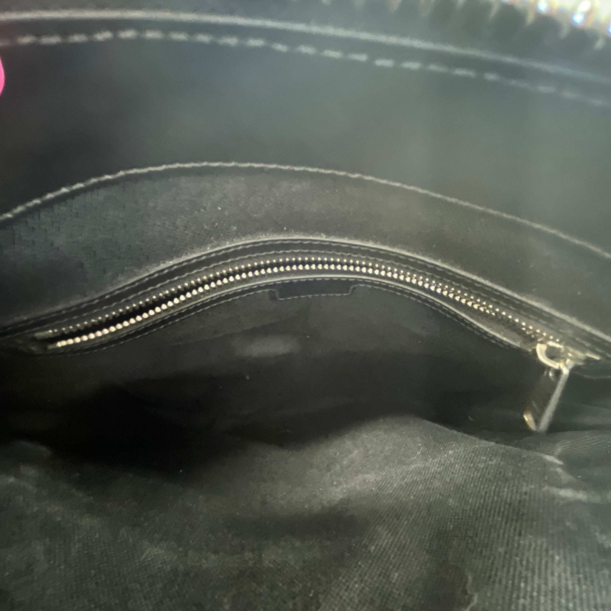 Men's Gg Supreme Messenger Bag Black