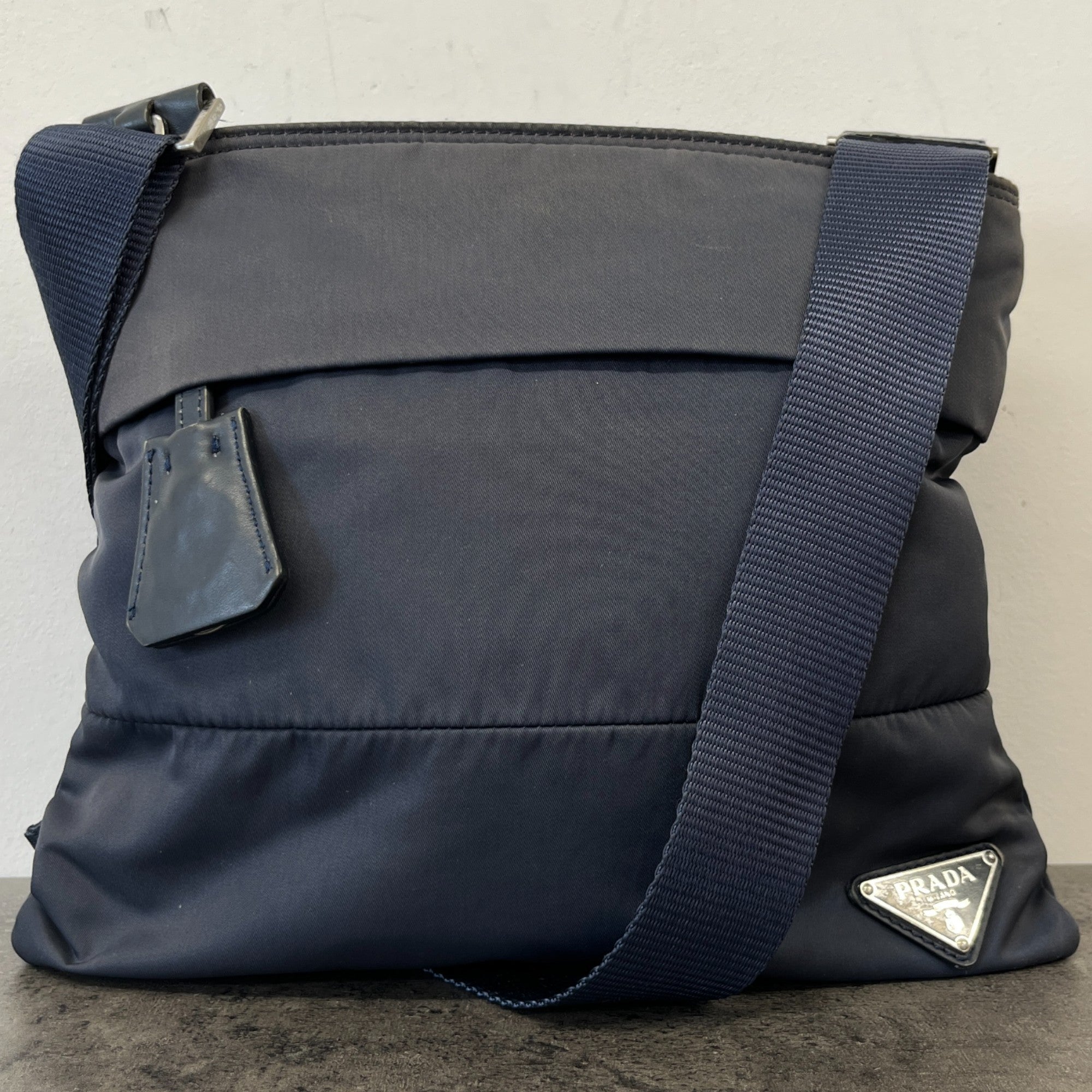 Women's Plaque Logo Messenger Bag Navy