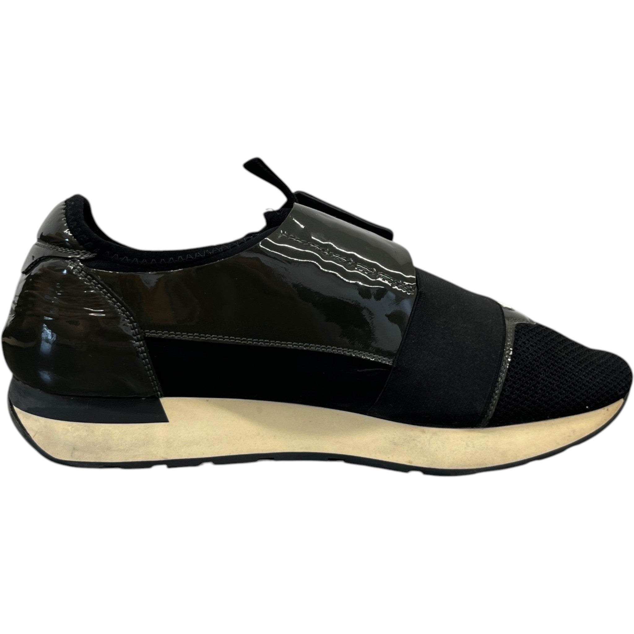 Men's Race Runner Low Trainers Black Size EU 41 / UK 7