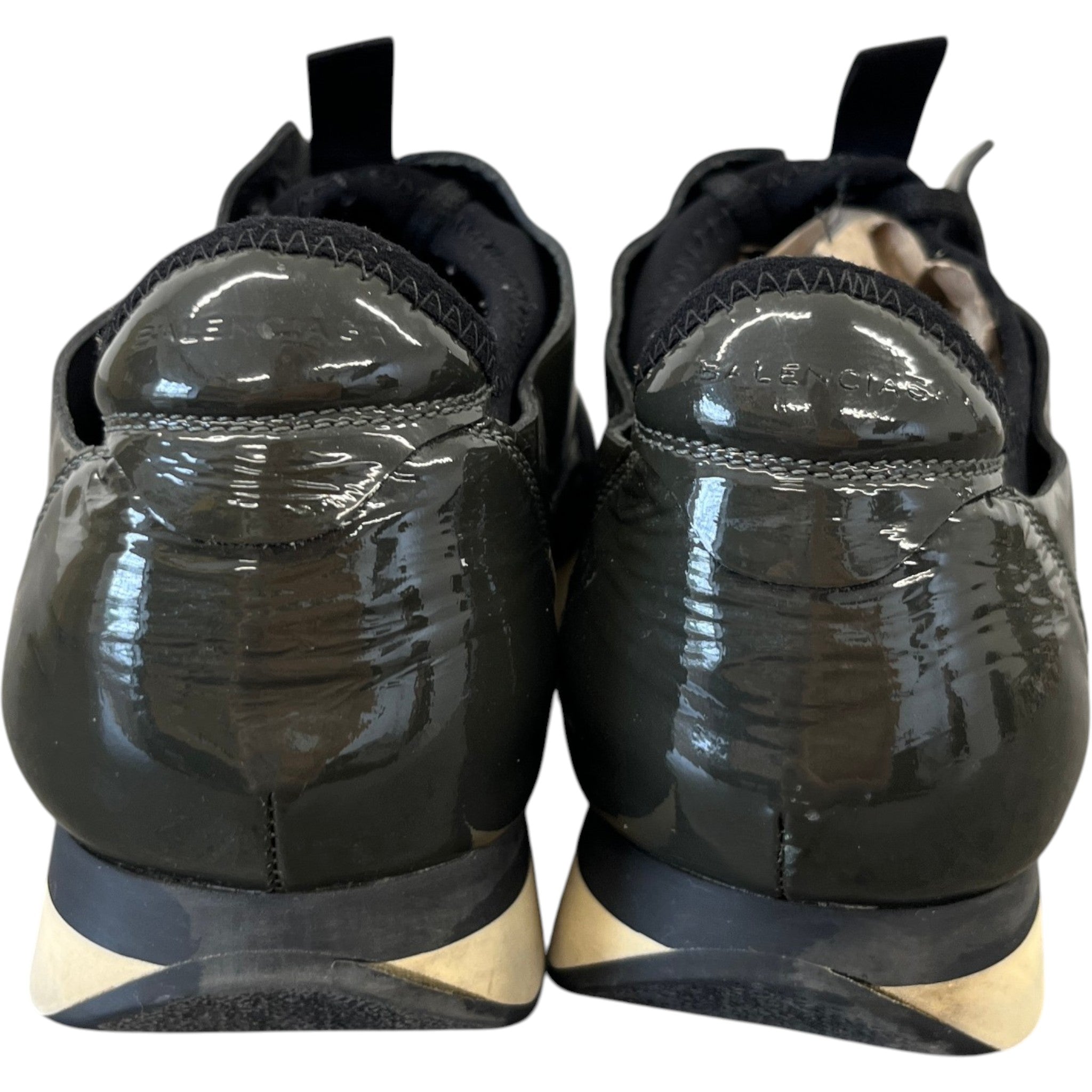 Men's Race Runner Low Trainers Black Size EU 41 / UK 7