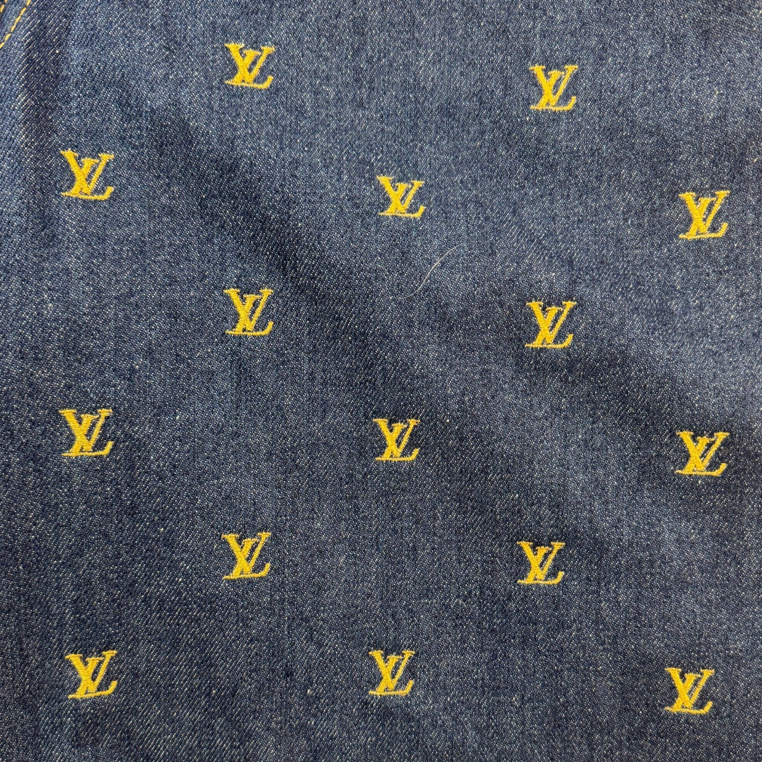 Men's Embroidered Signature Ss24 Shorts Blue Size Waist 32"