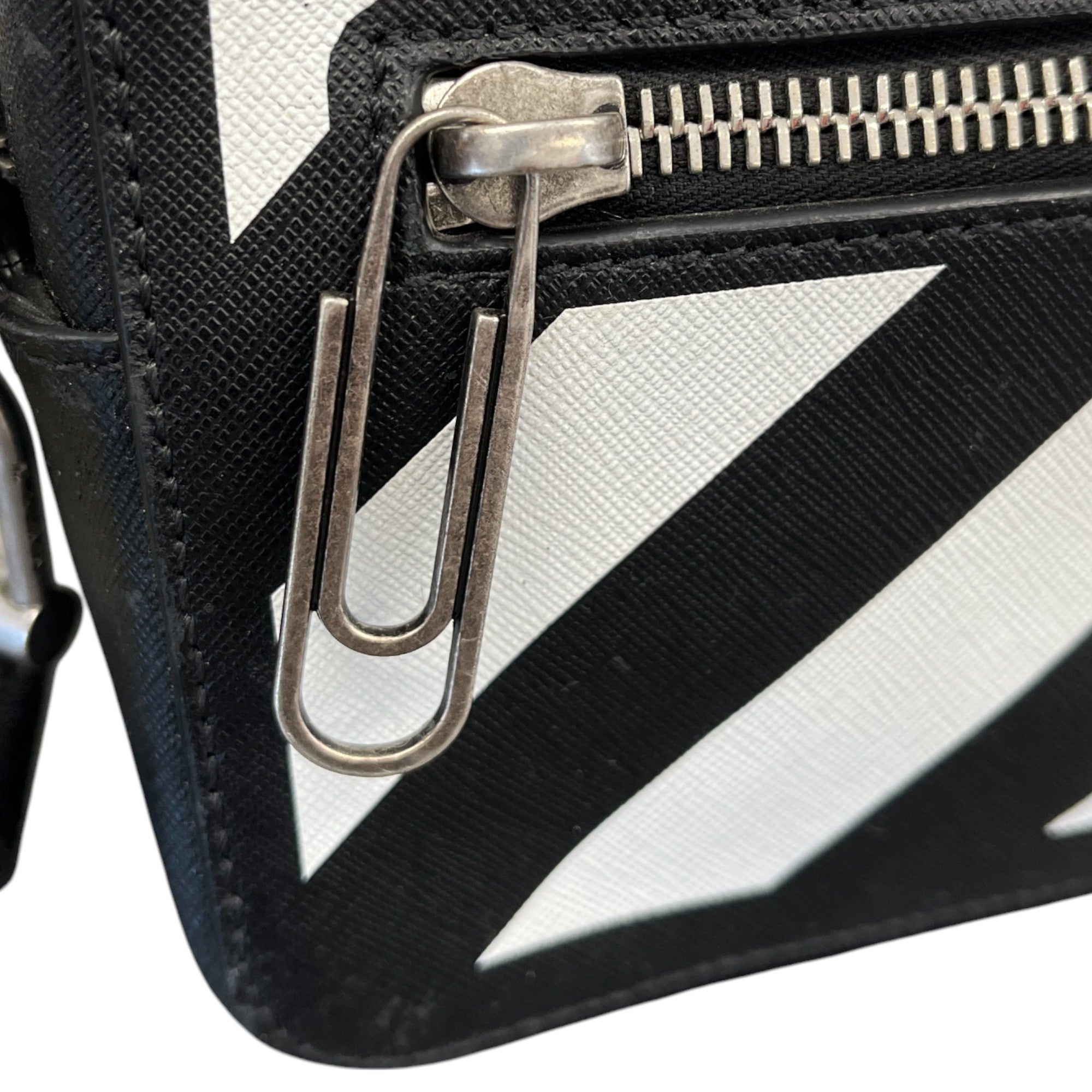 Men's Binder Diagonal Clutch Black