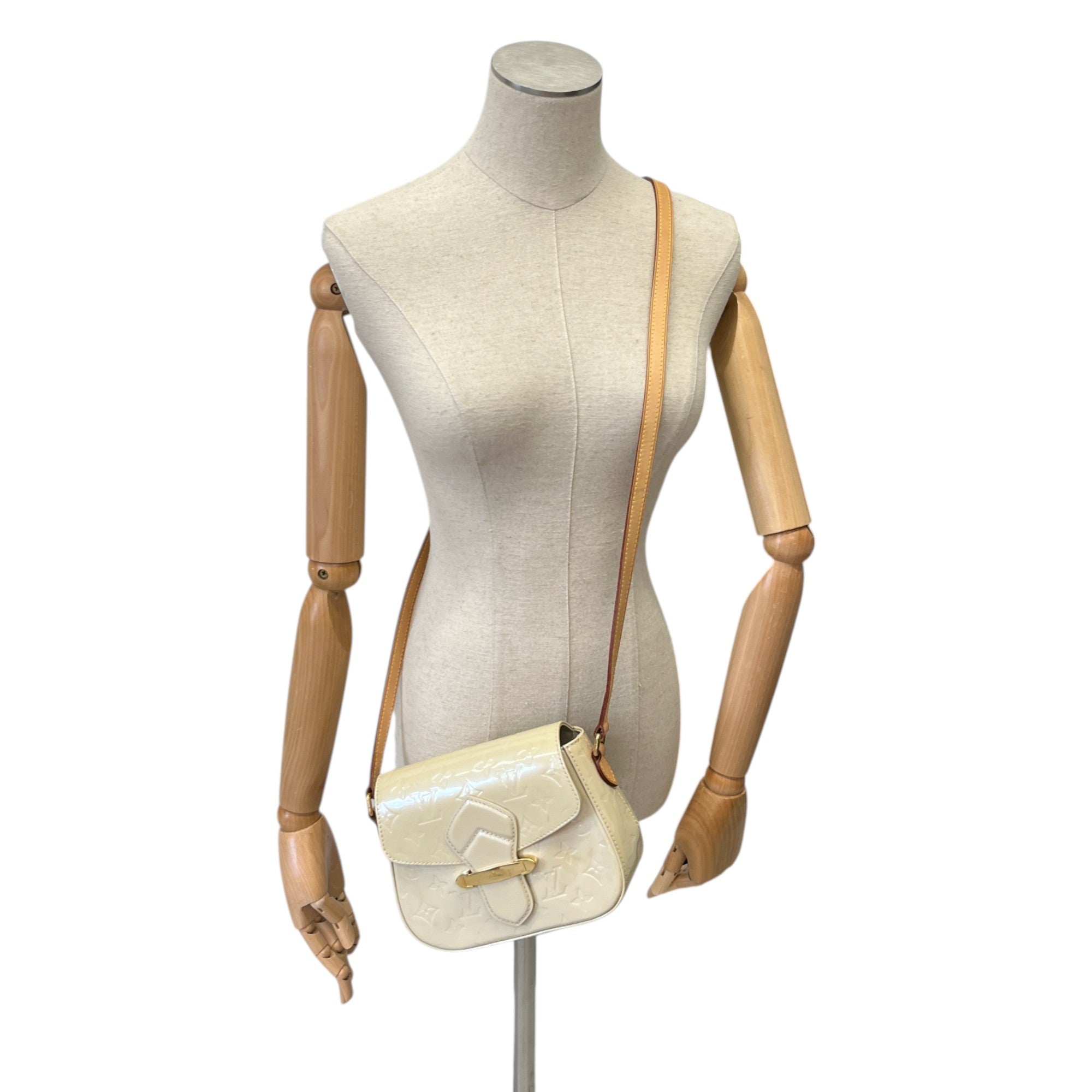 Women's Monogram Vernis Bellflower Gm Bag Cream