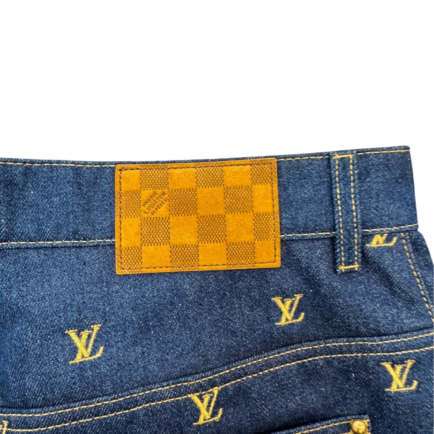 Men's Embroidered Signature Ss24 Shorts Blue Size Waist 32"