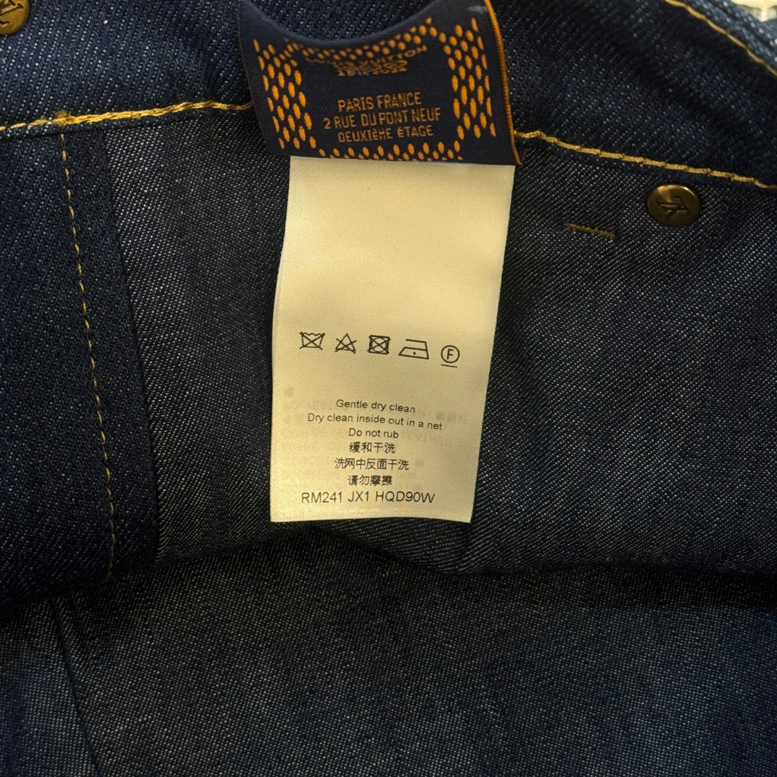 Men's Embroidered Signature Ss24 Shorts Blue Size Waist 32"
