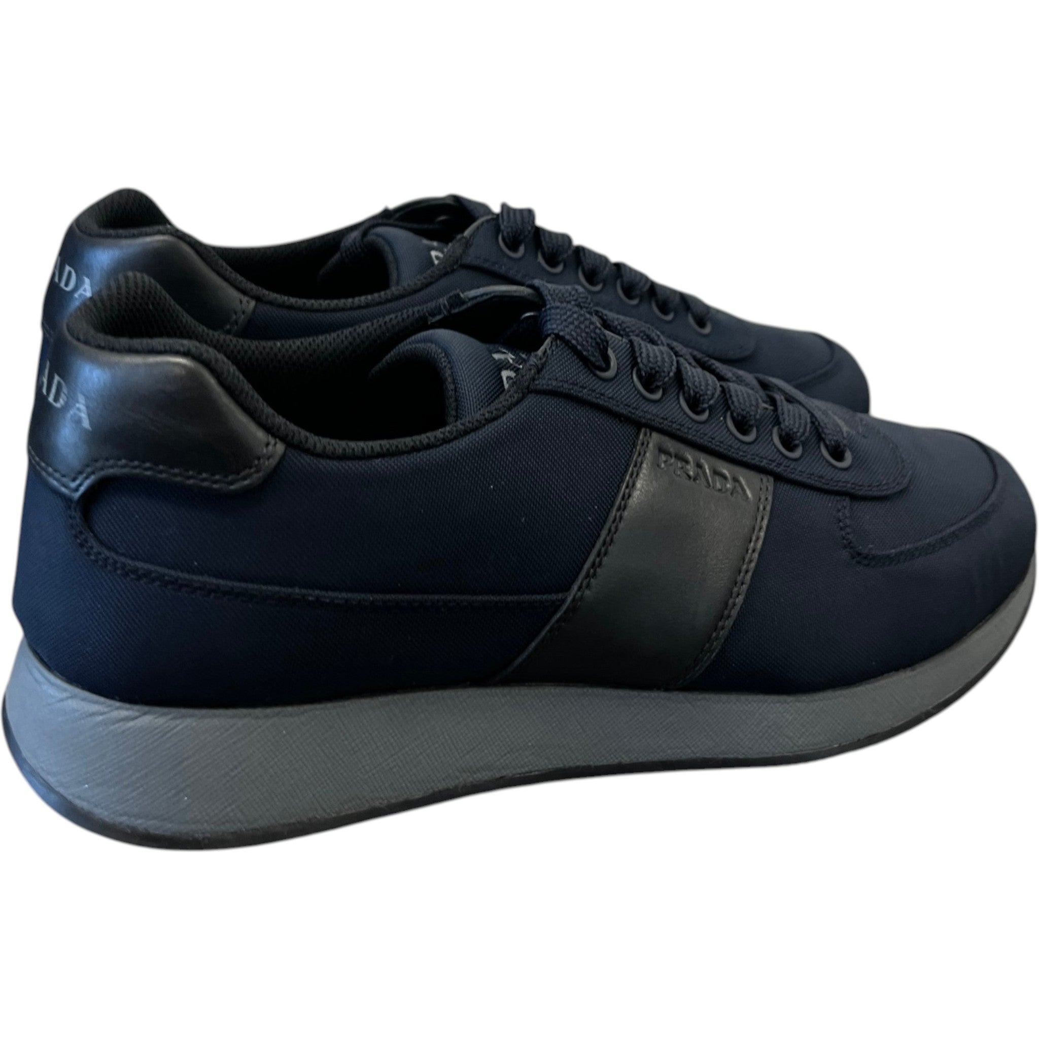 Men's Nylon Tech Low Trainers Black Size EU 40 / UK 6