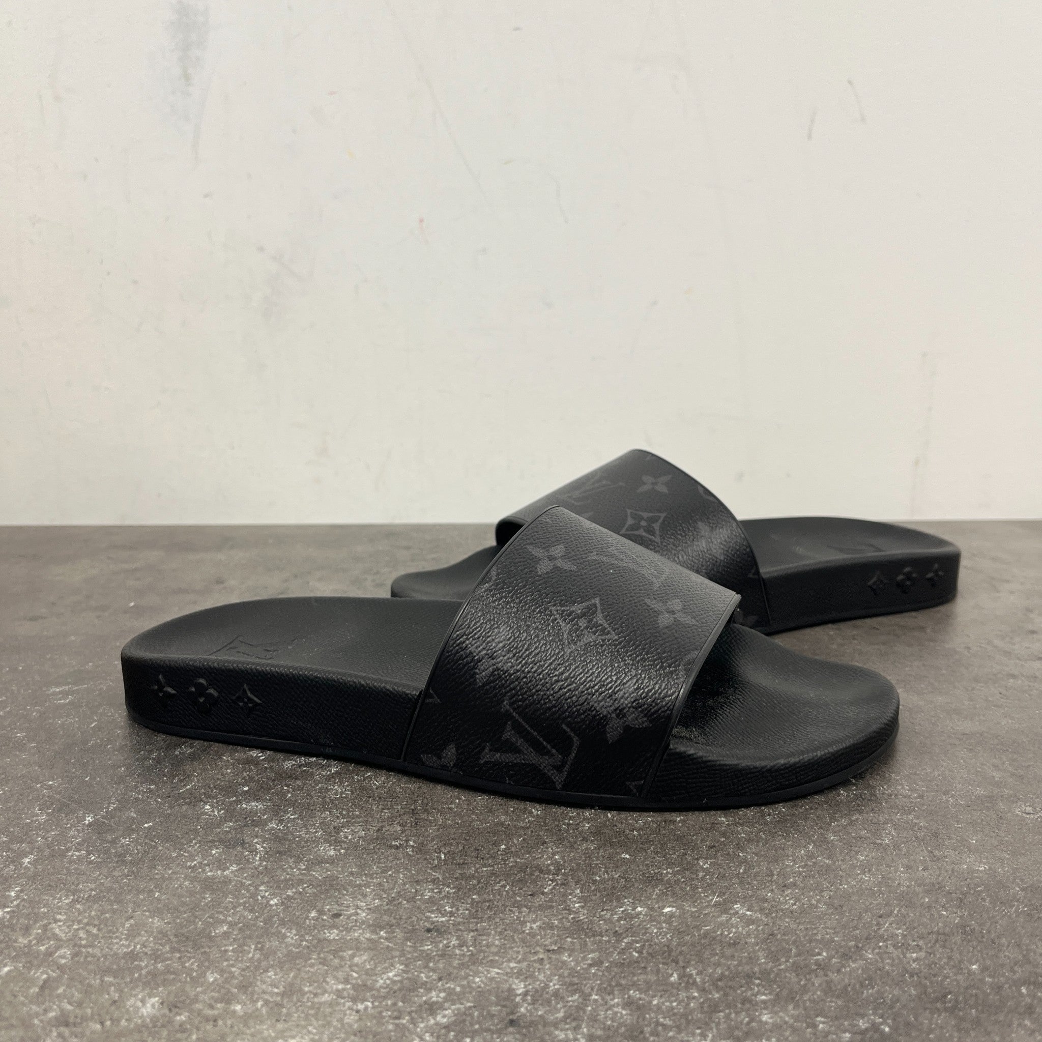 Men's Monogram Eclipse Waterfront Slides Black Size EU 40.5 / UK 6.5