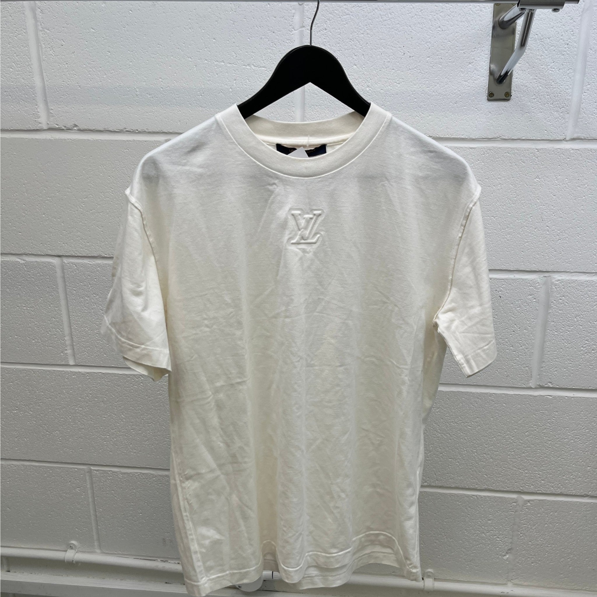 Men's Embossed Logo T-Shirt White Size M