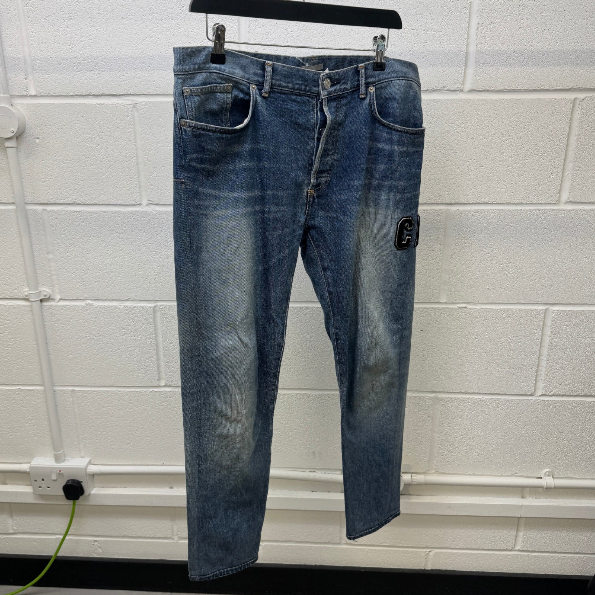 Men's Applique Logo Jeans Blue Size Waist 33"