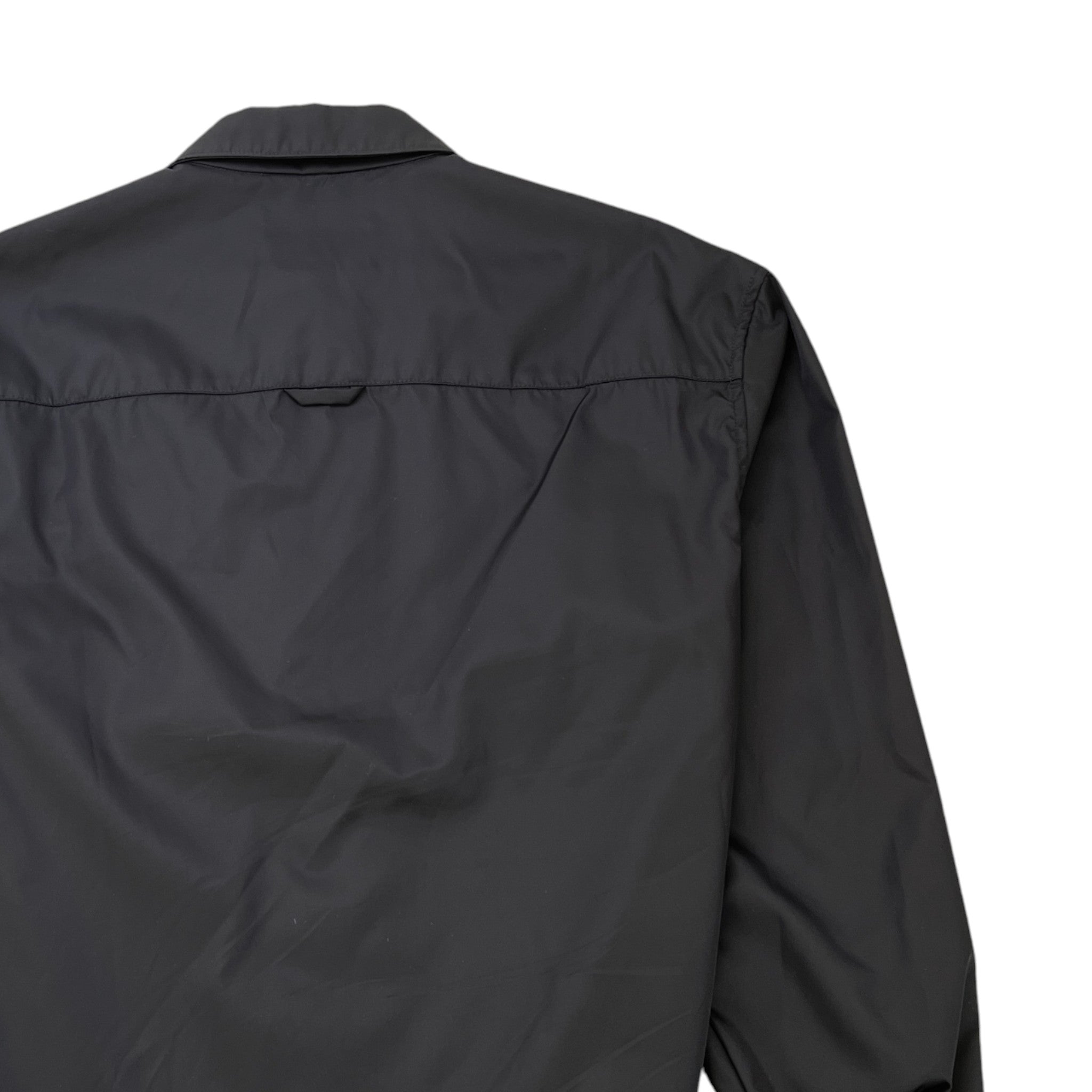 Men's Plaque Logo Re-Nylon OverShirt Black Size M