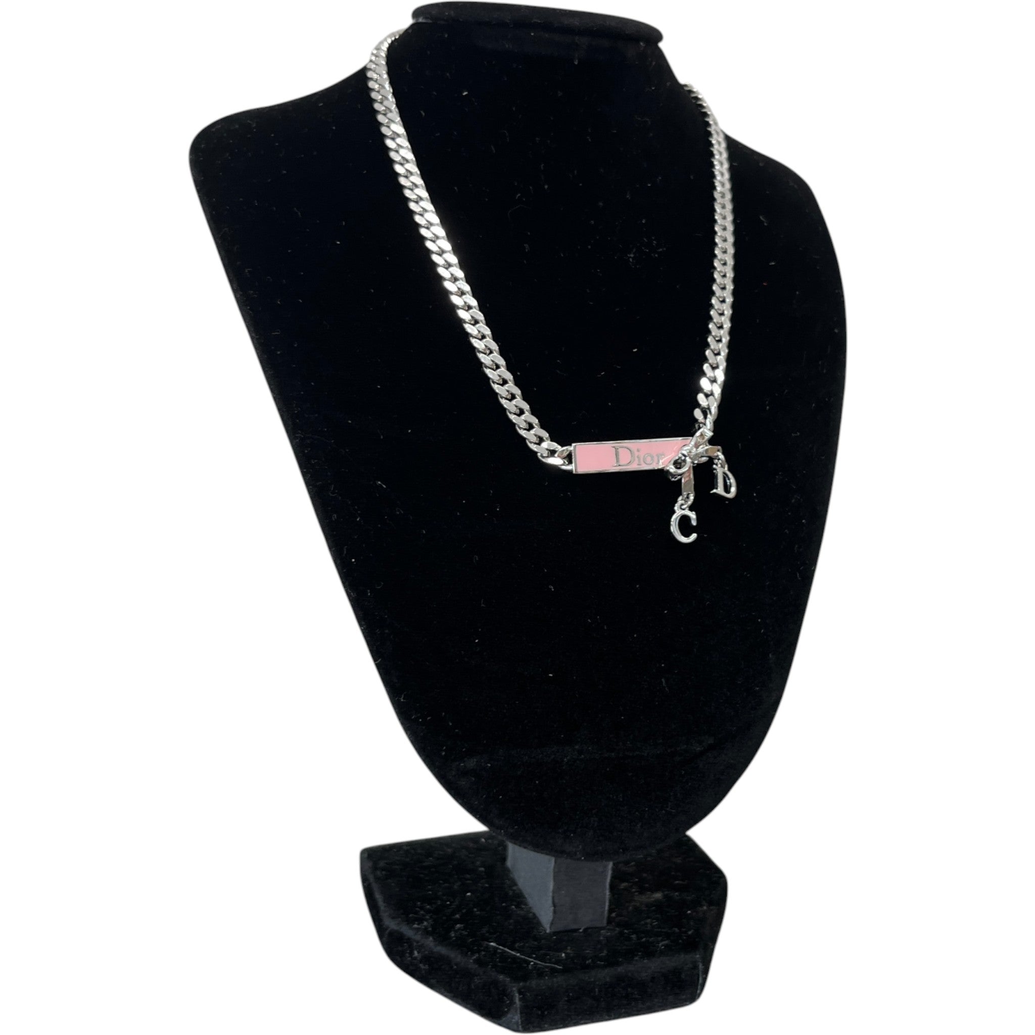Women's Logo Plaque Choker Necklace Silver
