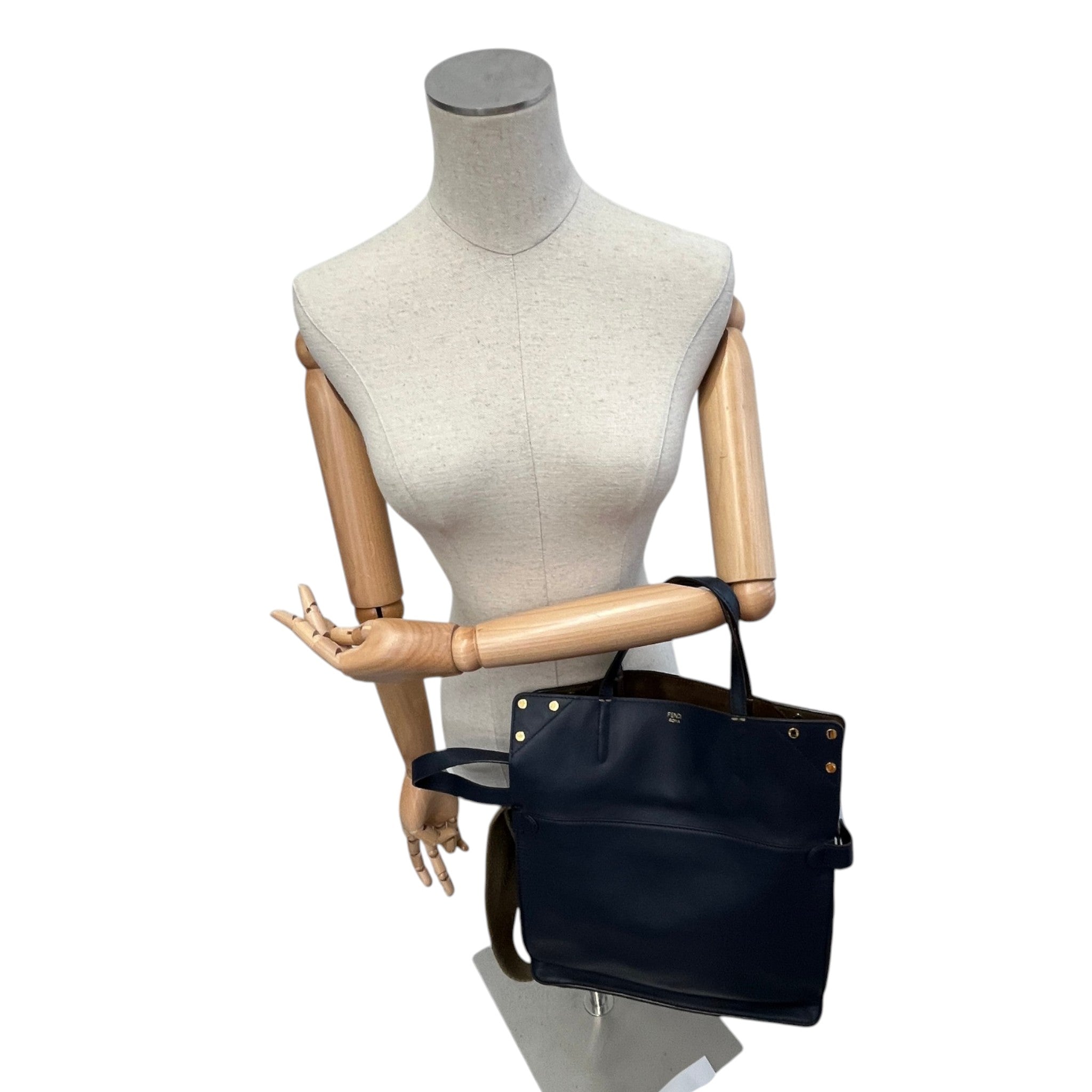 Women's Flip Ff Logo Strap Handbag Brown