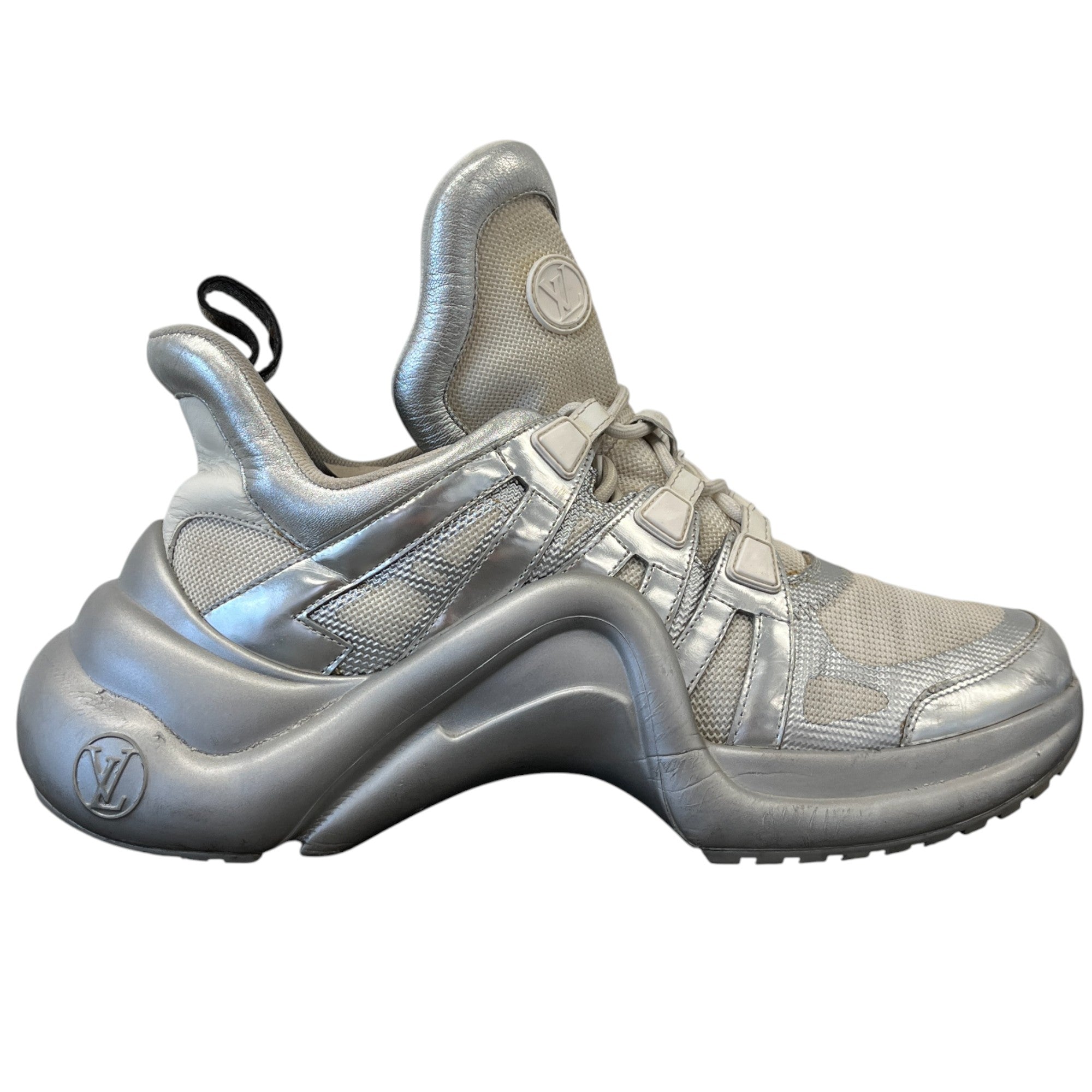 Men's Metallic Archlight Low Trainers Silver Size EU 41 / UK 7