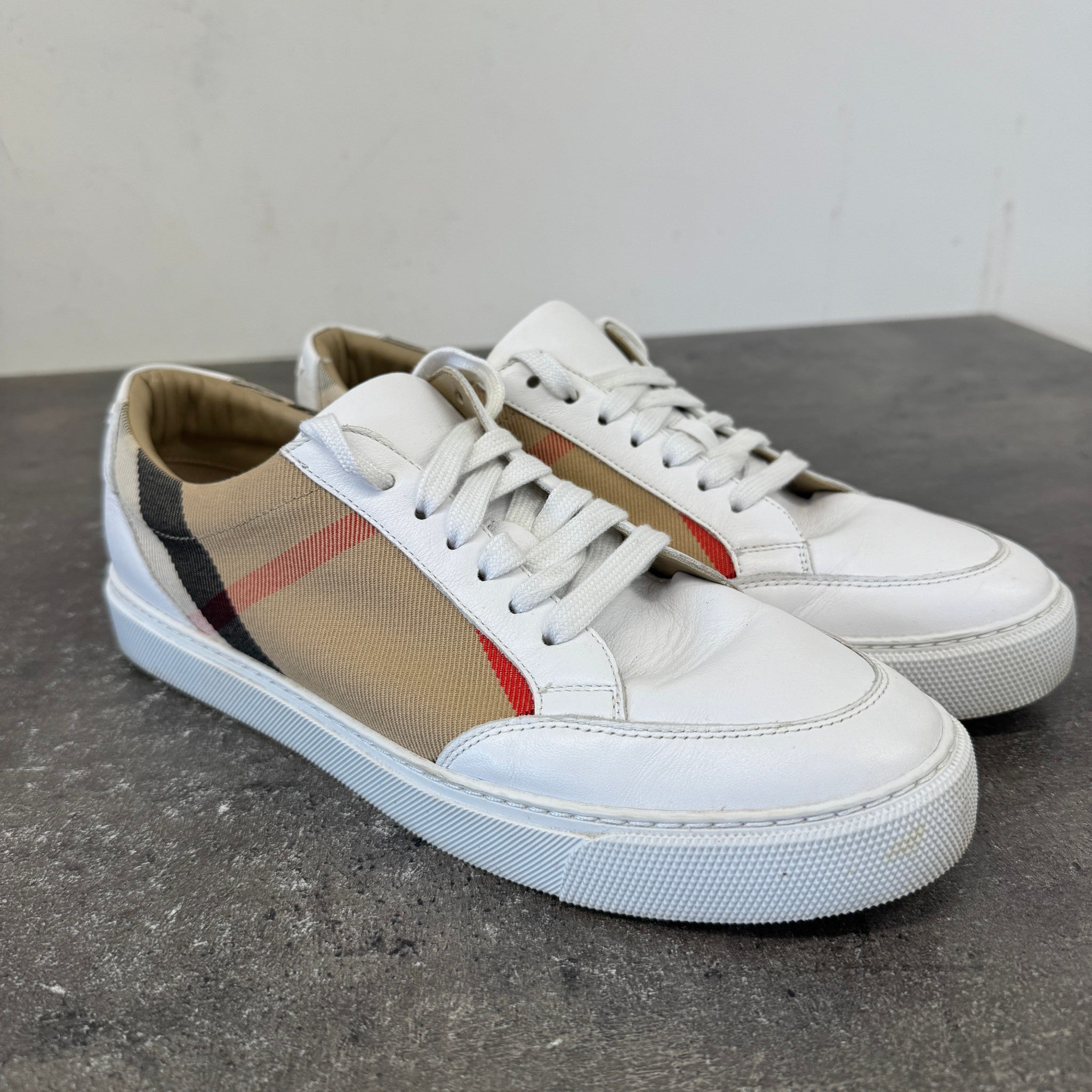 Men's Check Print Low Trainers White Size EU 39.5 / UK 5.5