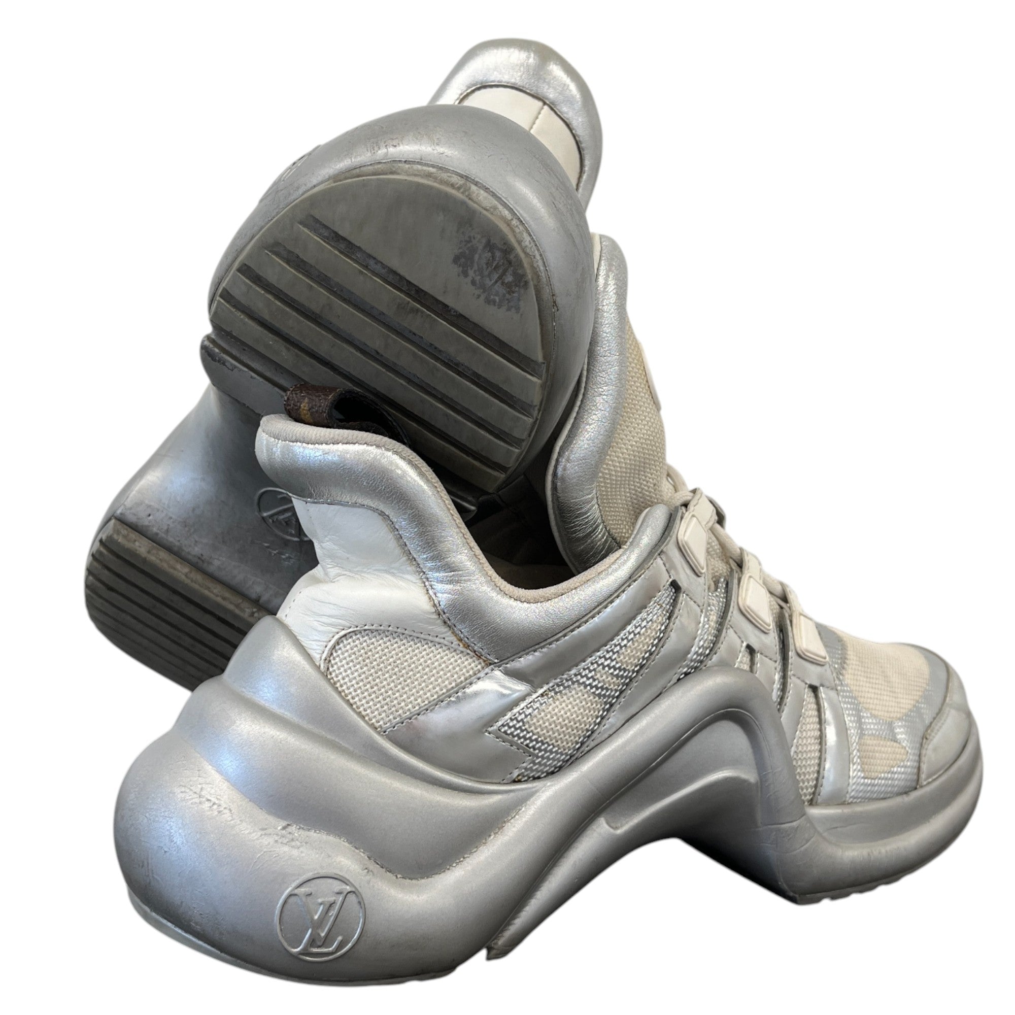 Men's Metallic Archlight Low Trainers Silver Size EU 41 / UK 7