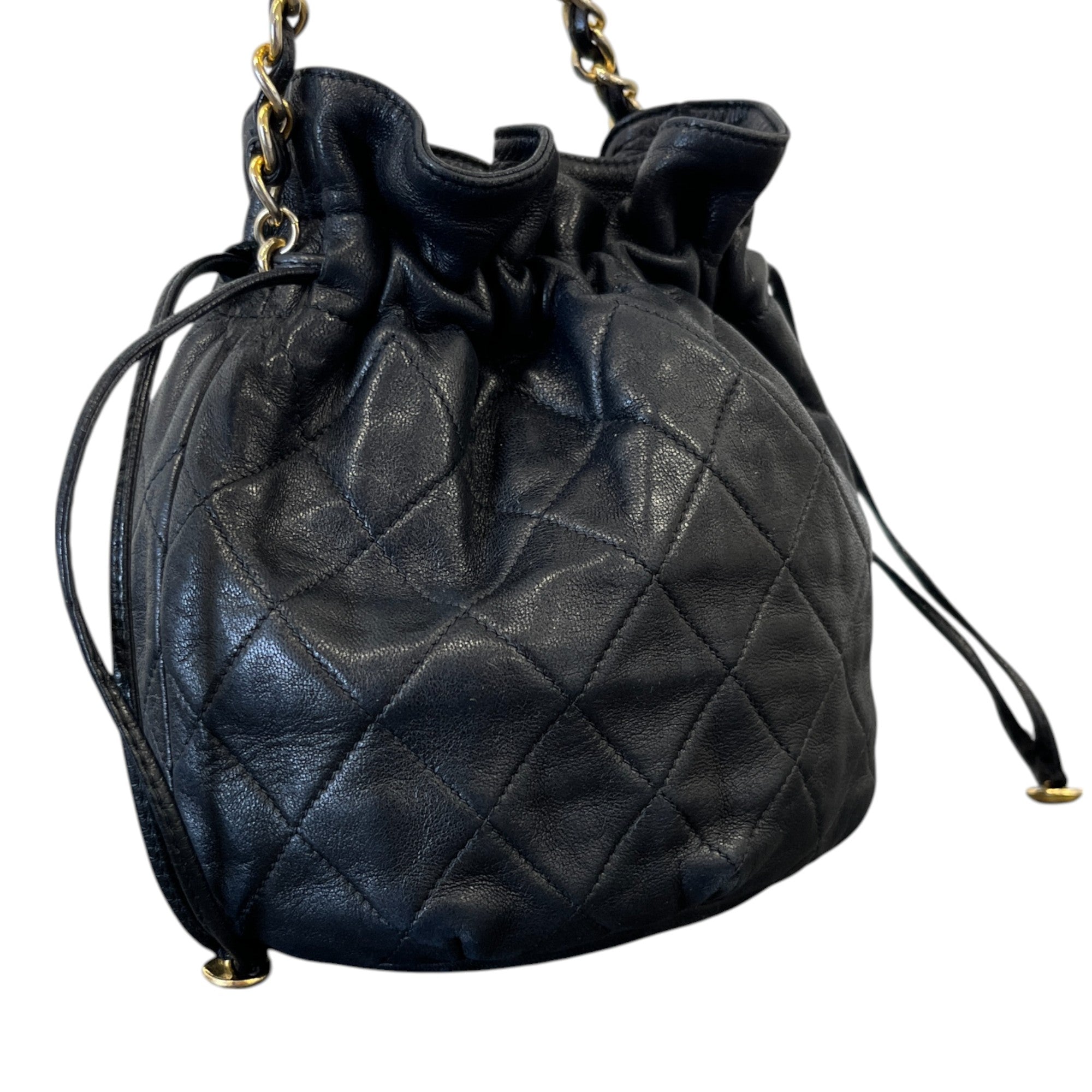 Women's Matelasse Chain Bucket Bag Black