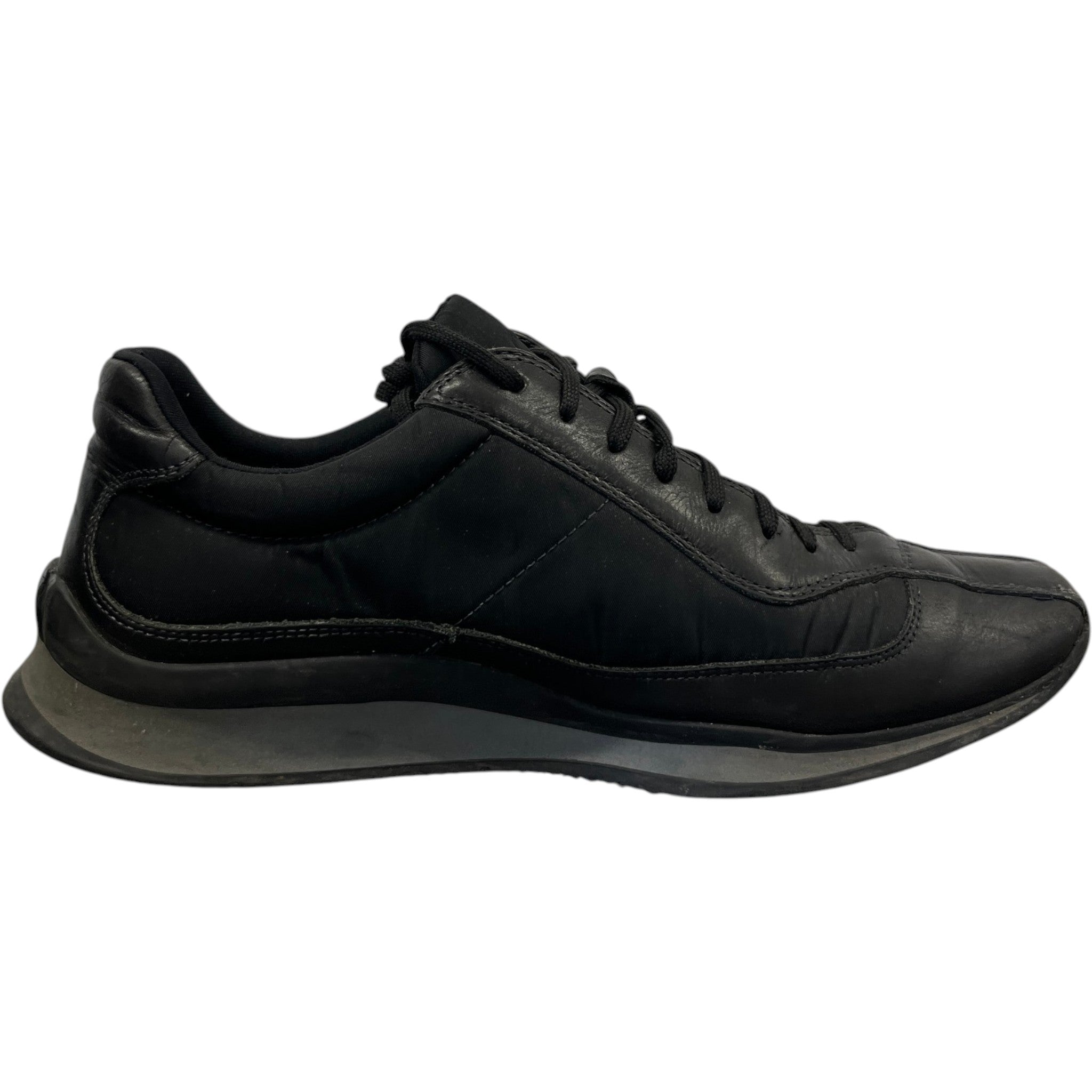 Men's Symbol Low Trainers Black Size EU 41 / UK 7