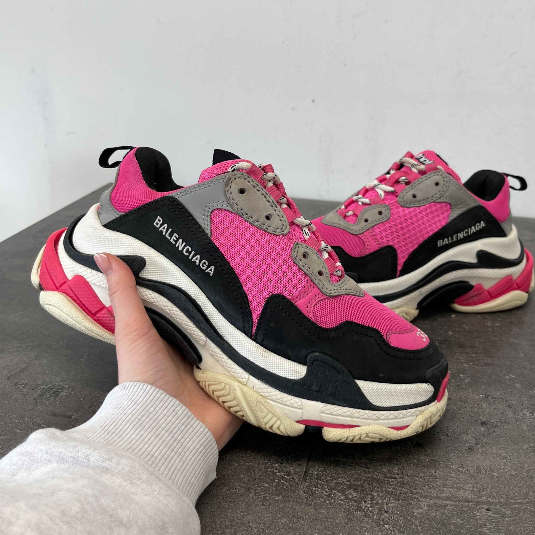 Women's Triple S Low Trainers Pink Size EU 38 / UK 5