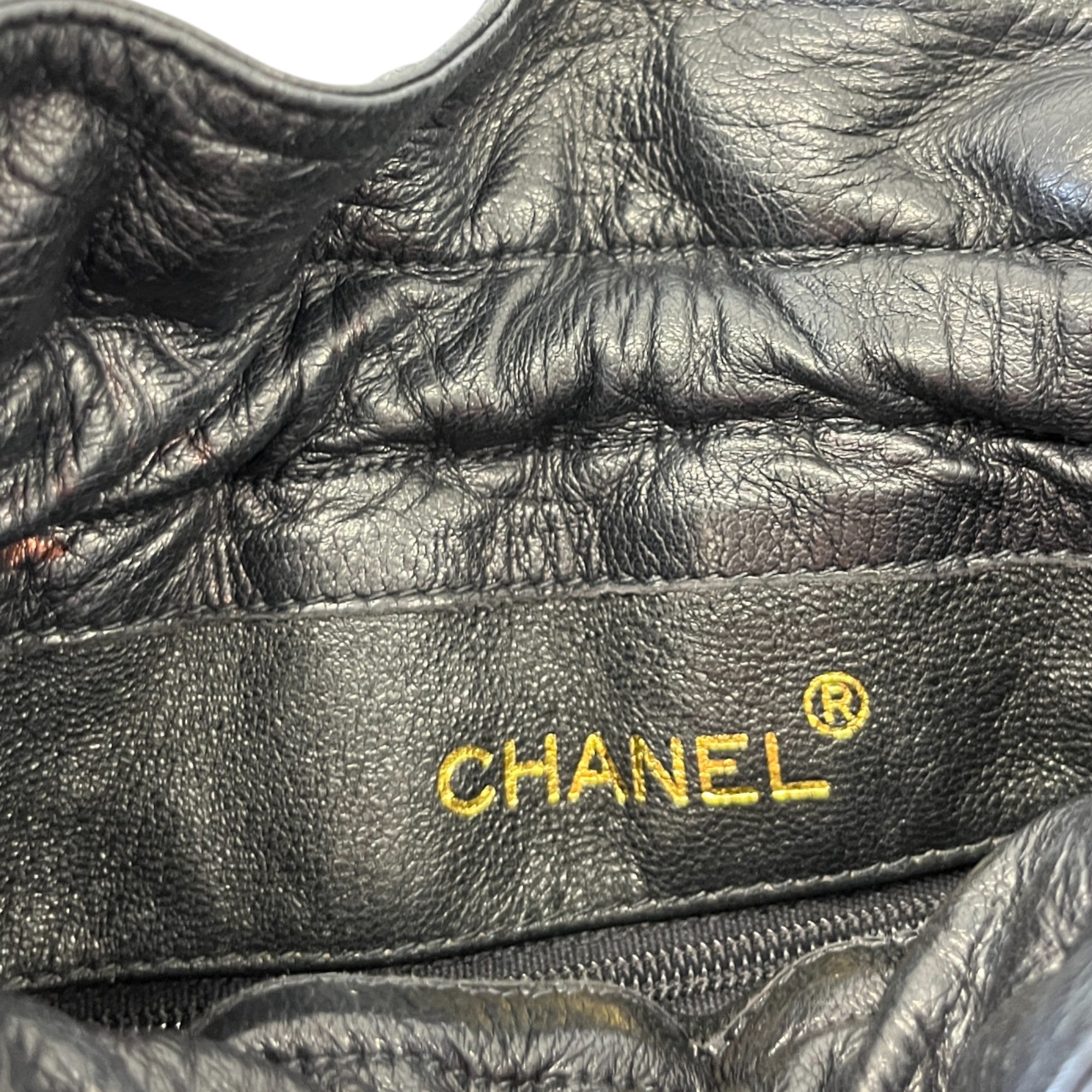 Women's Matelasse Chain Bucket Bag Black