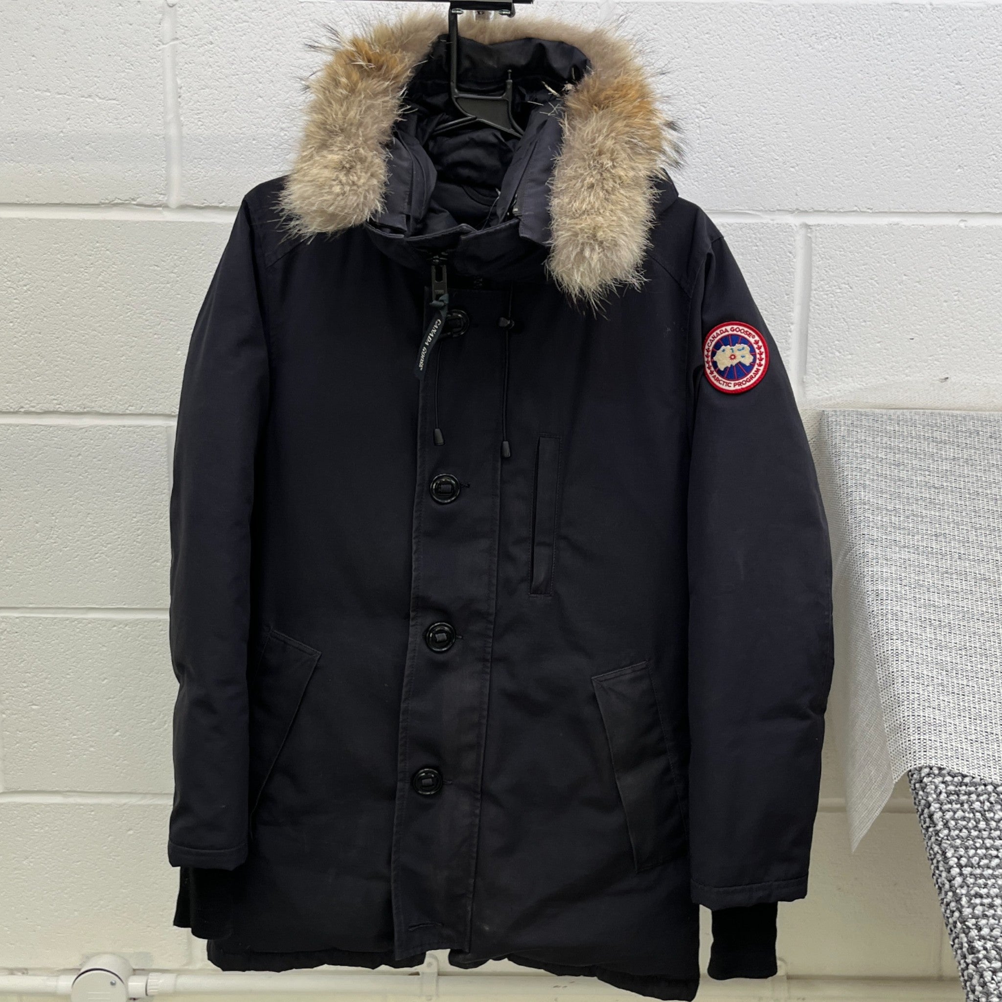 Men's Chateau Parka Down Jacket Navy Size XS