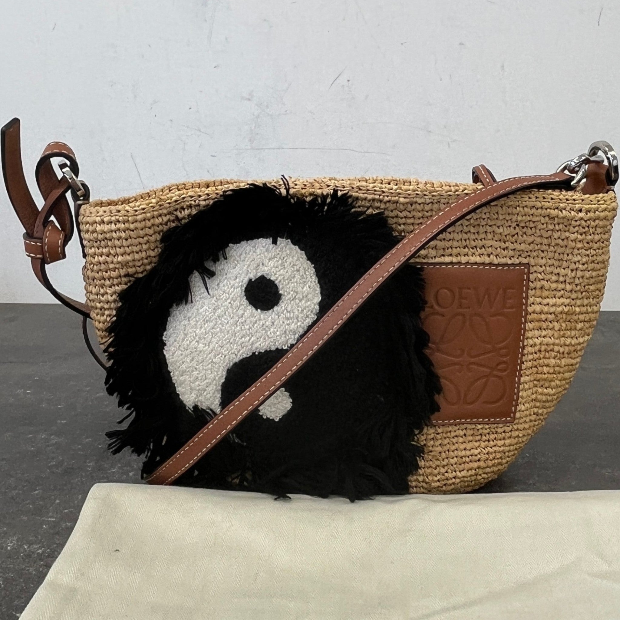 Women's X Paula'S Ibiza Yin Yang Basket Handbag Beige