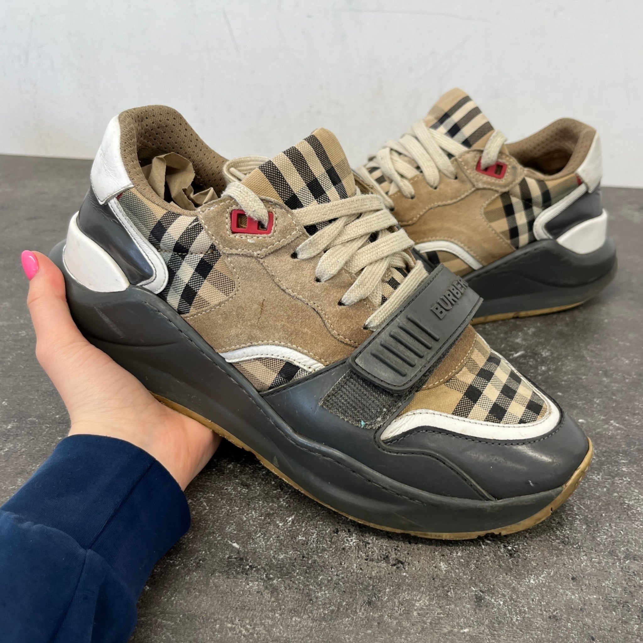 Men's Ramsey Check Low Trainers Beige Size EU 41 / UK 7