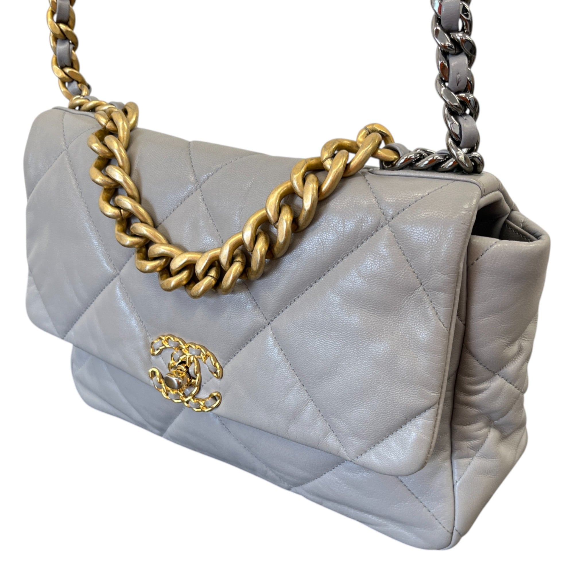 Women's Lambskin Quilted 19 Handbag Grey