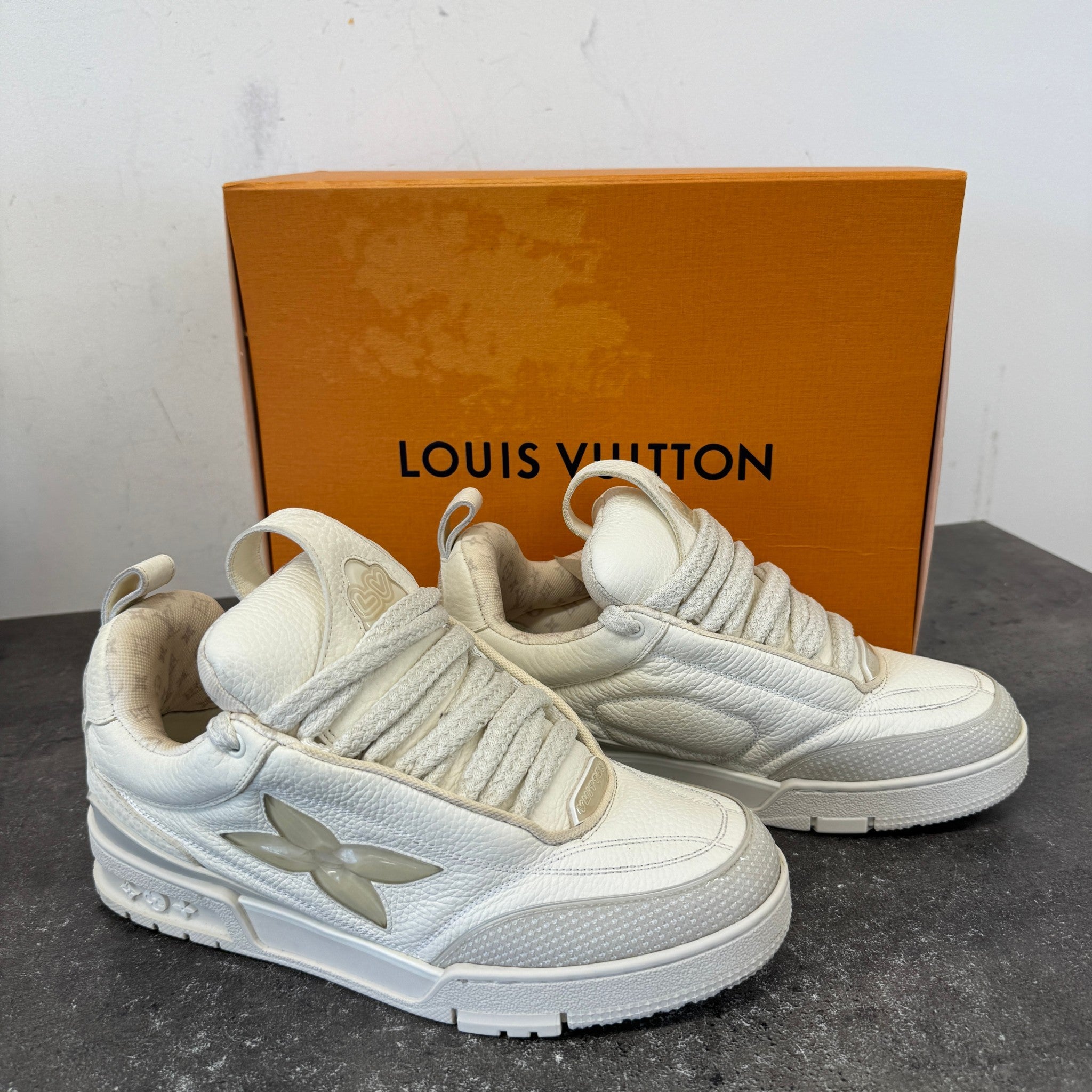 Men's Lv Skate Low Trainers White Size EU 41 / UK 7