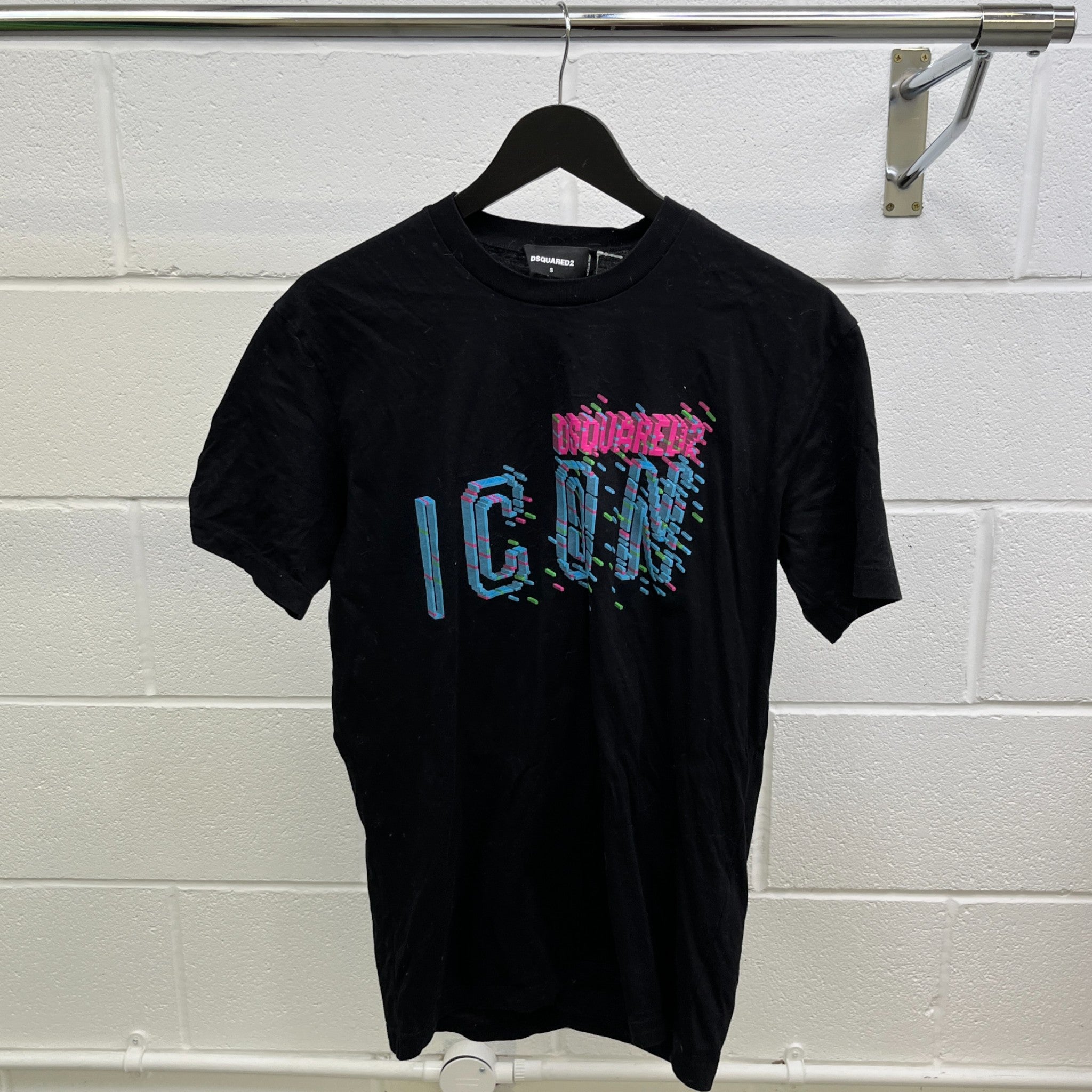 Men's Pixel Icon T-Shirt Black Size S