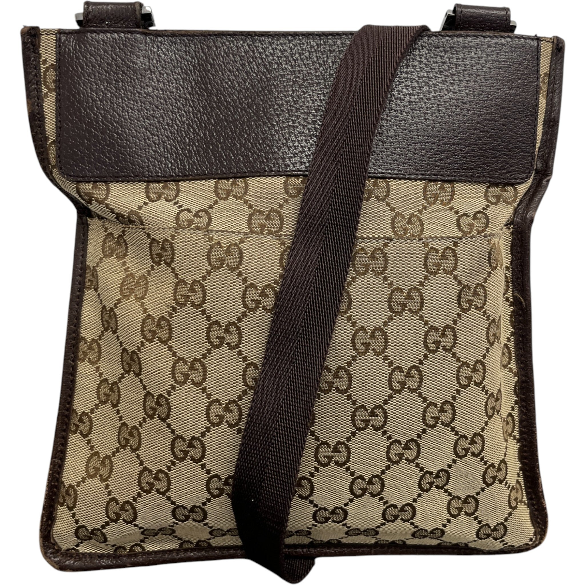 Men's Gg Supreme Canvas Messenger Bag Brown