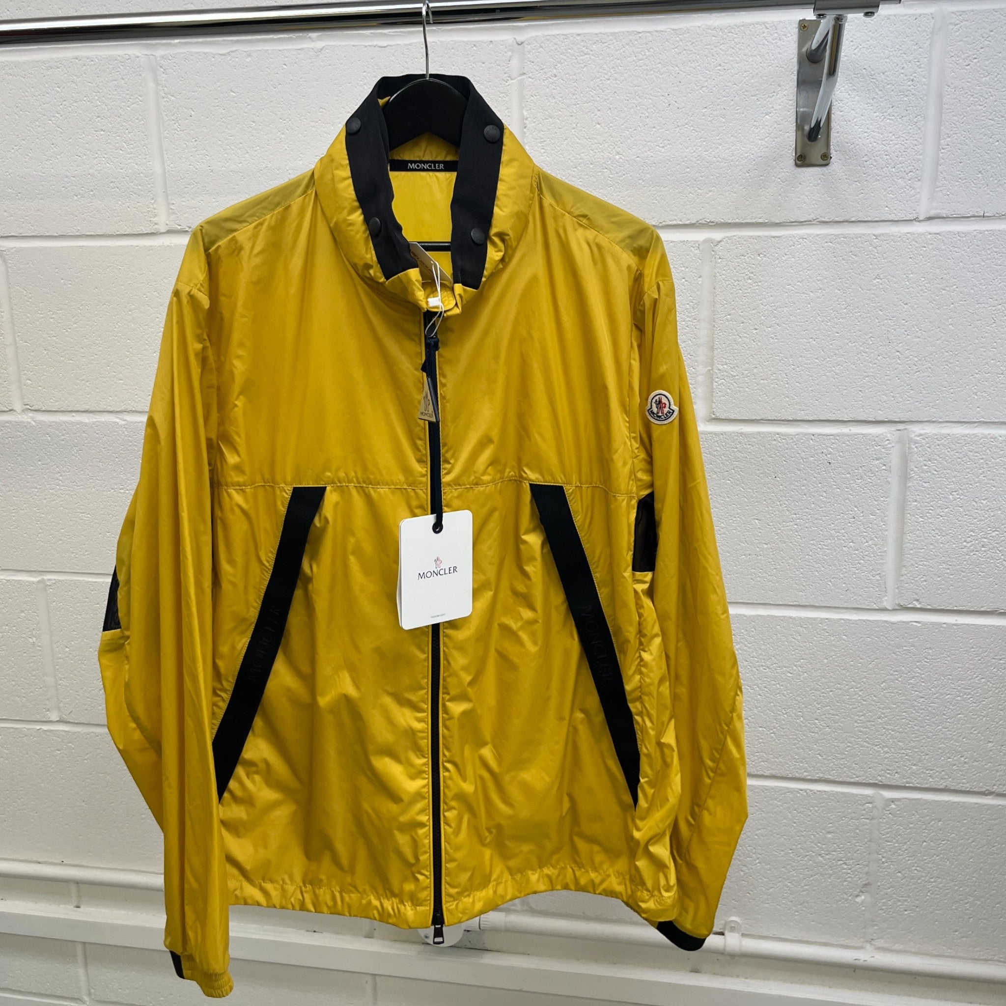 Men's Heiji Windbreaker Yellow Size 4 / XL