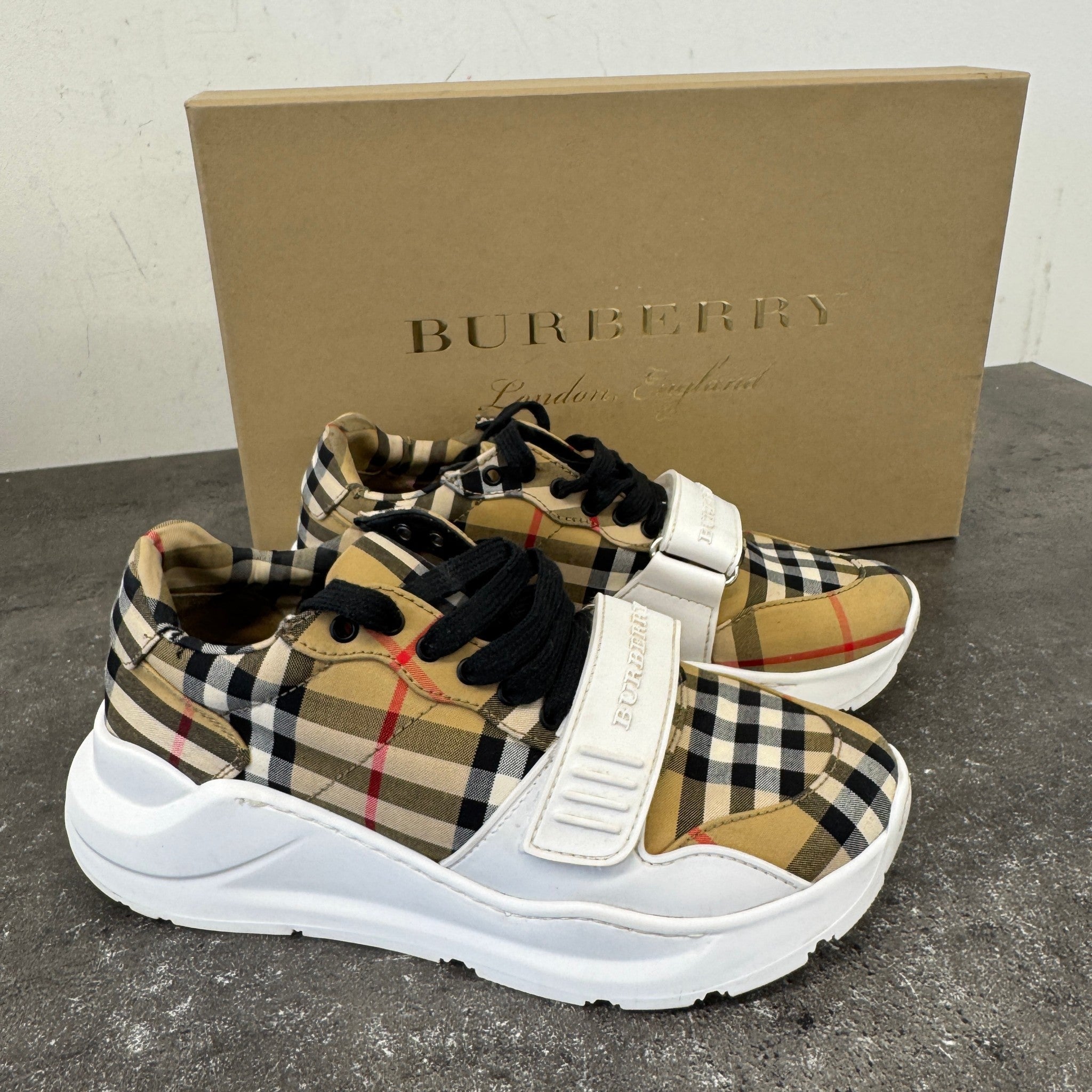 Women's Checkered Regis Low Trainers Beige Size EU 36 / UK 3