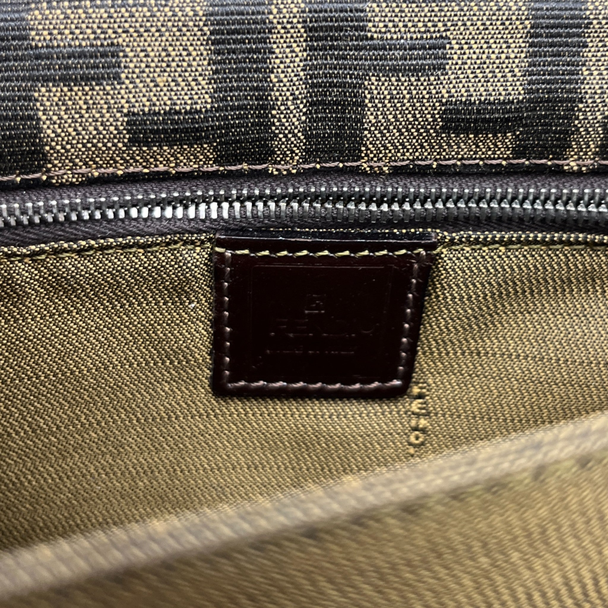 Women's Zucca Shoulder Bag Brown