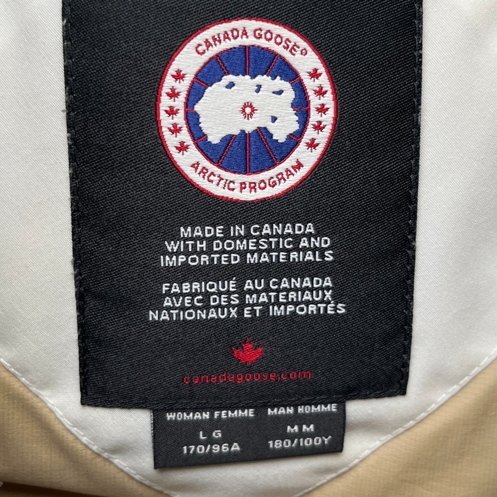 Chilliwack Panelled Arctic-Tech Bomber Down Jacket Green Size M