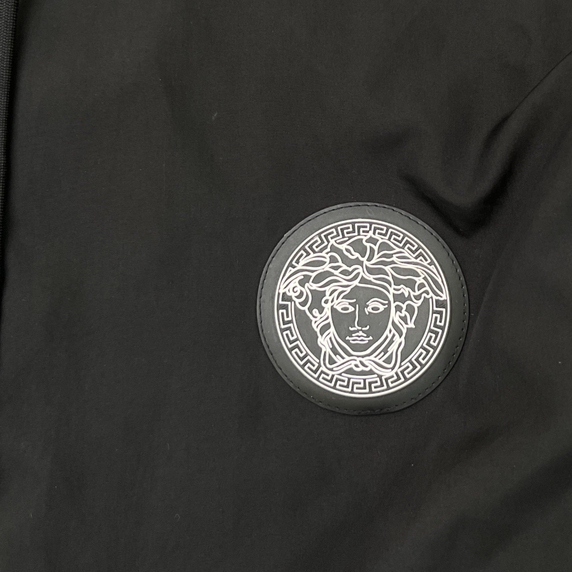 Men's Medusa Logo Print Windbreaker Black Size IT 52 / XL