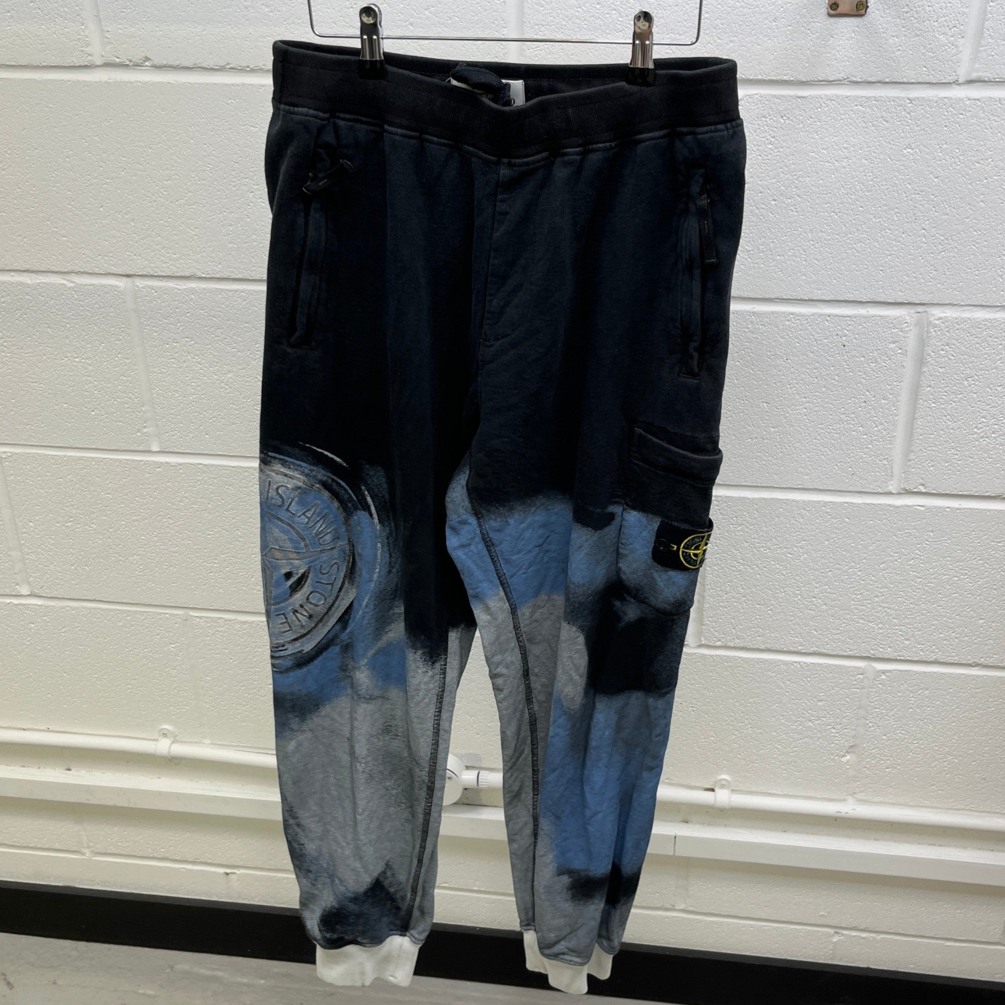 Men's Applique Logo Joggers Black Size M