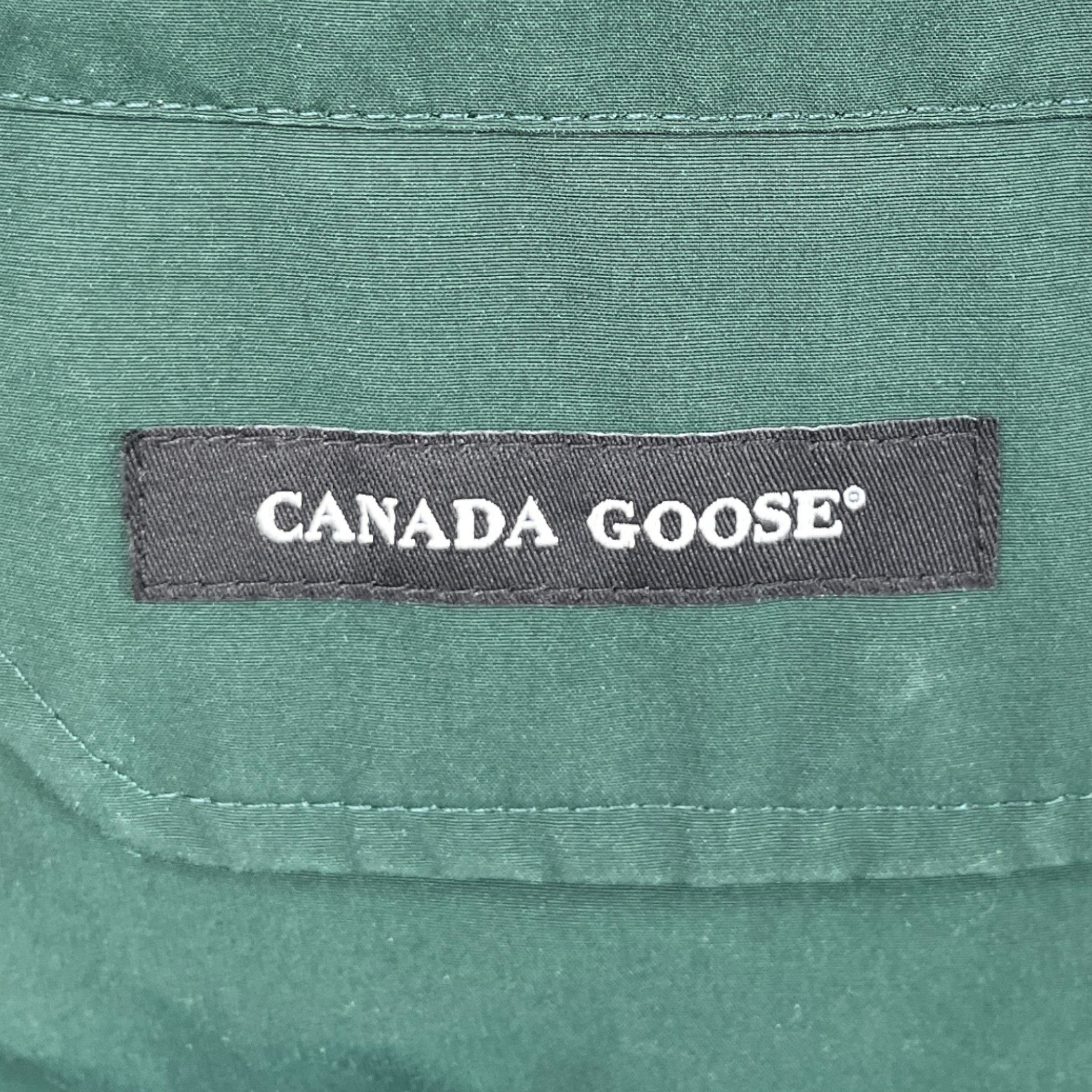 Chilliwack Panelled Arctic-Tech Bomber Down Jacket Green Size M