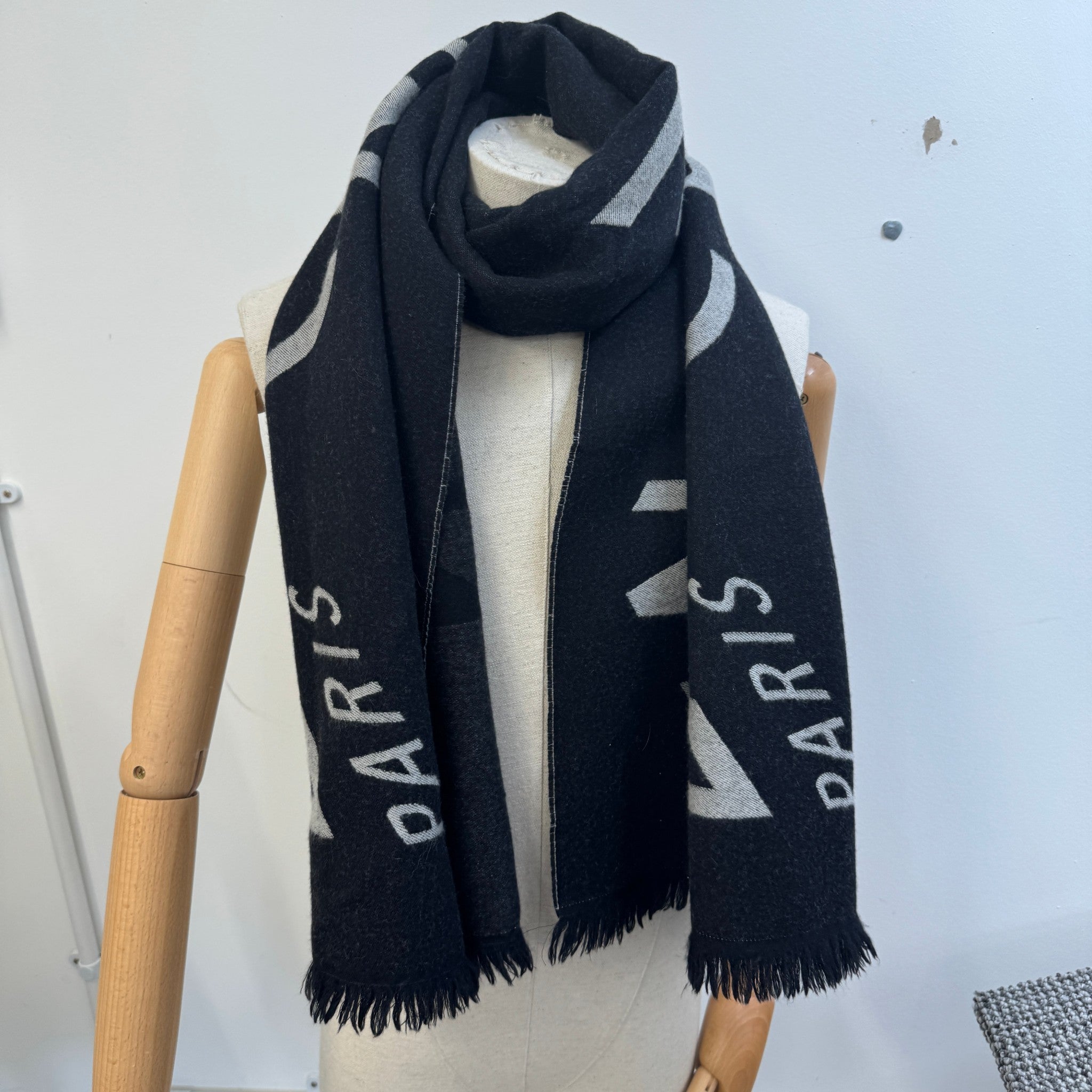 Men's Wool Logo Scarf Black
