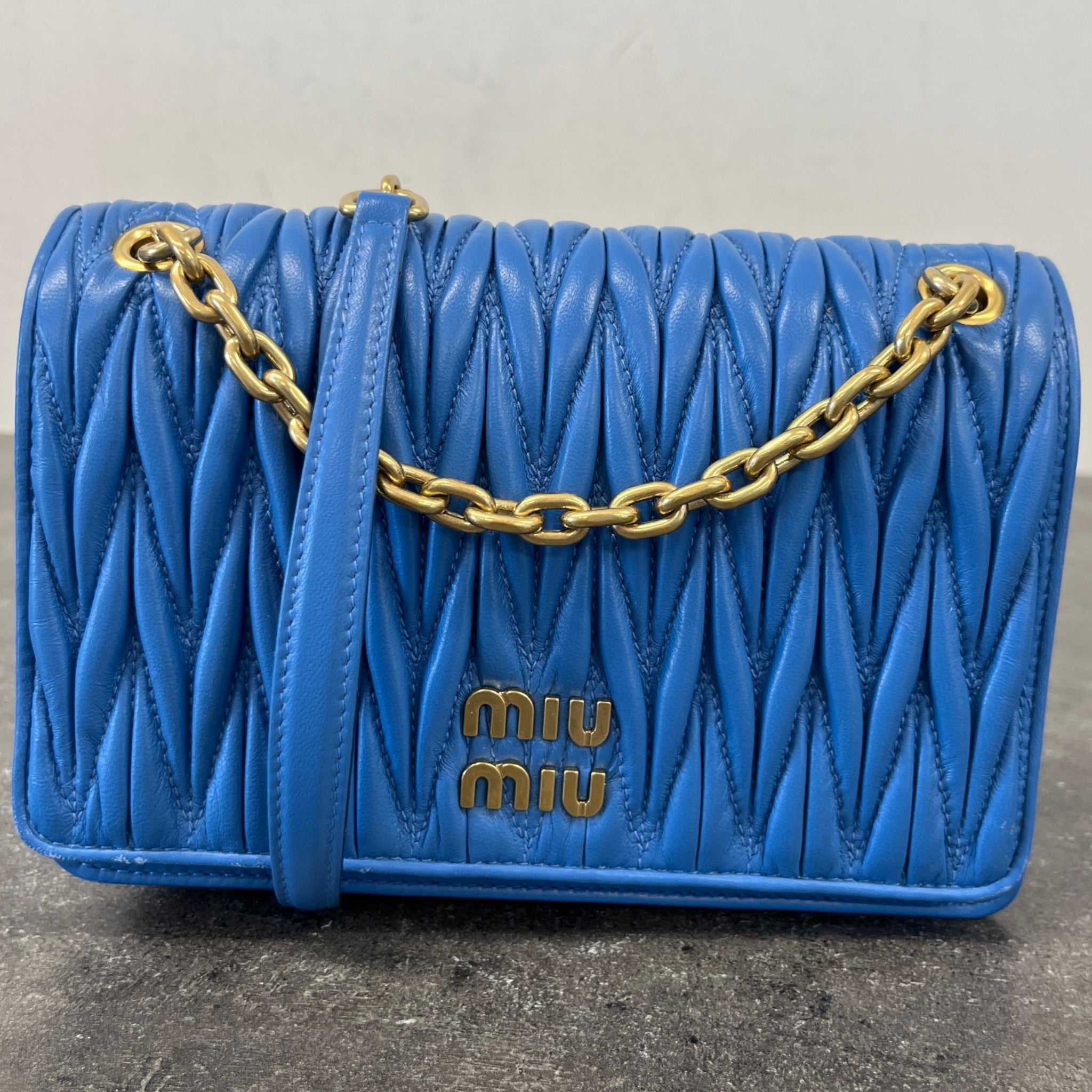 Women's Matelassé Crossbody Bag Blue