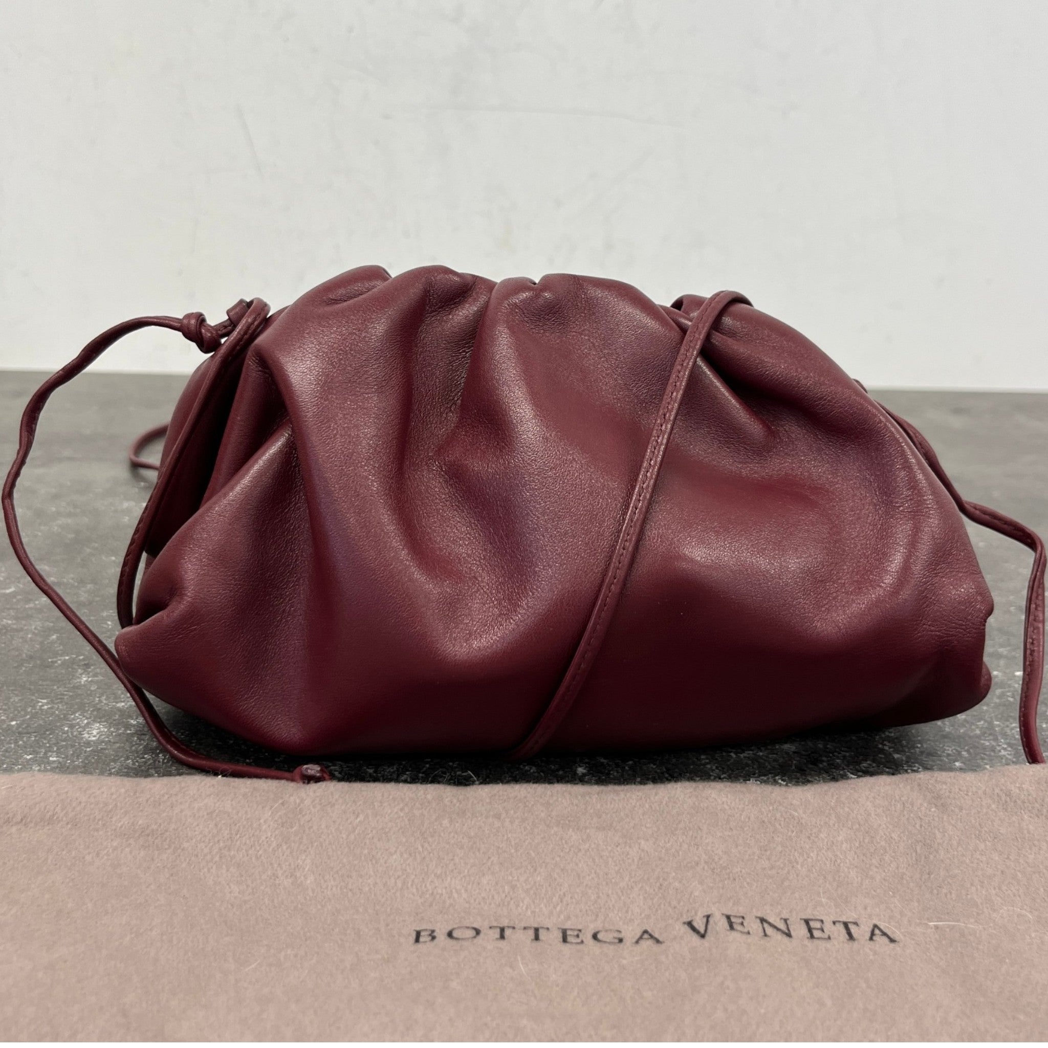 Women's Mini Pouch Crossbody Bag Burgundy